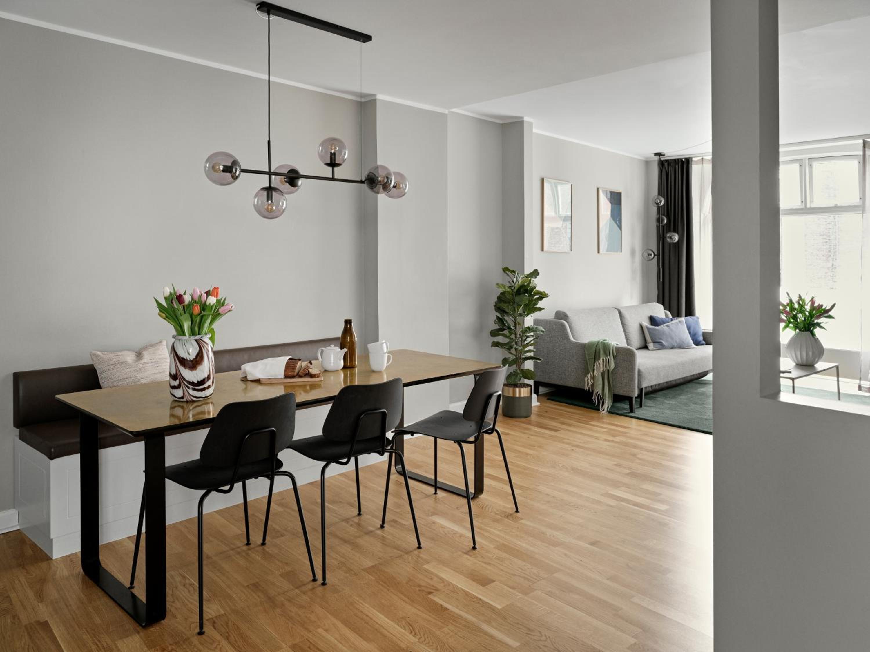 Three-Bedroom Apartment thumbnail 5