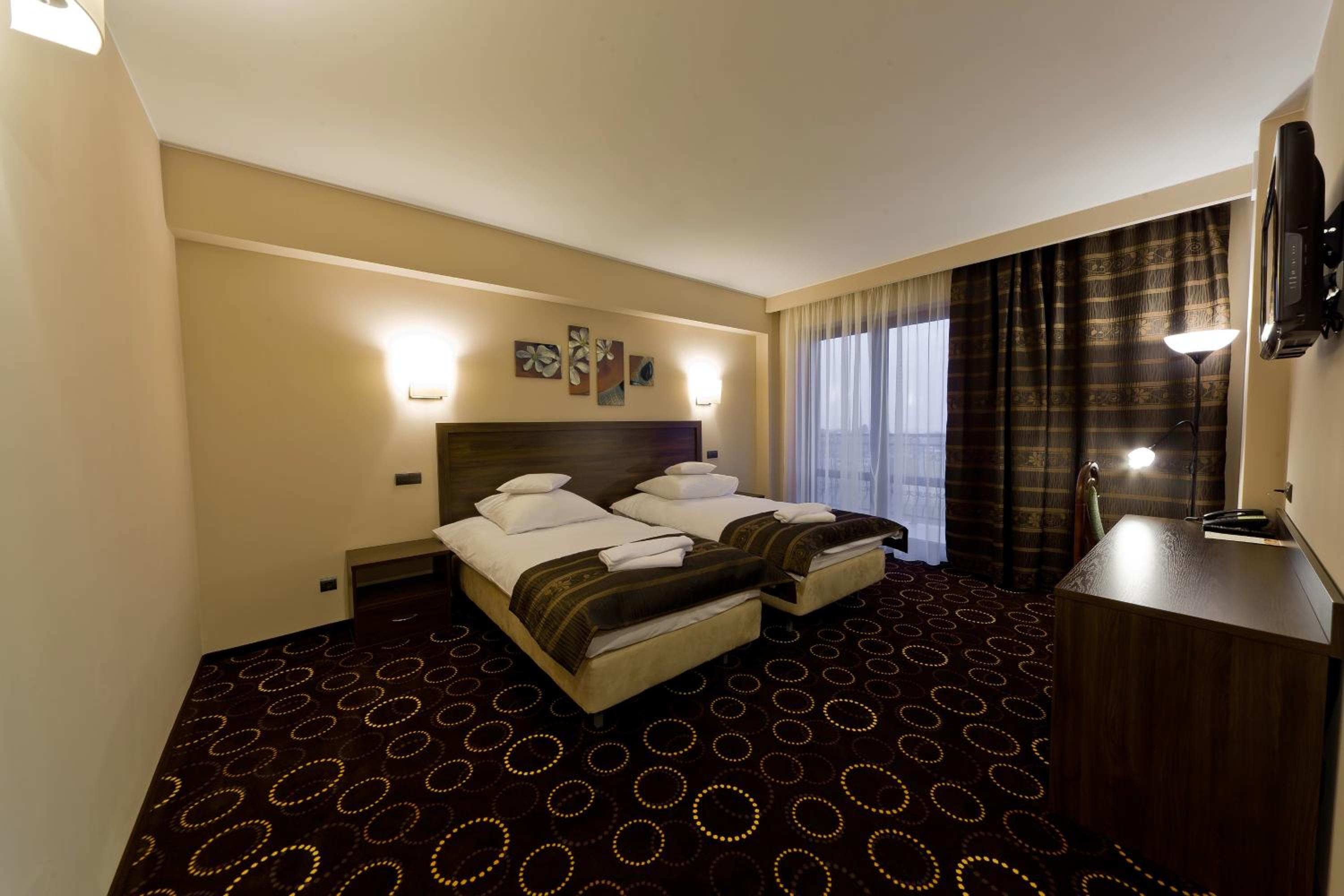 Deluxe Double Room with Balcony photo 1