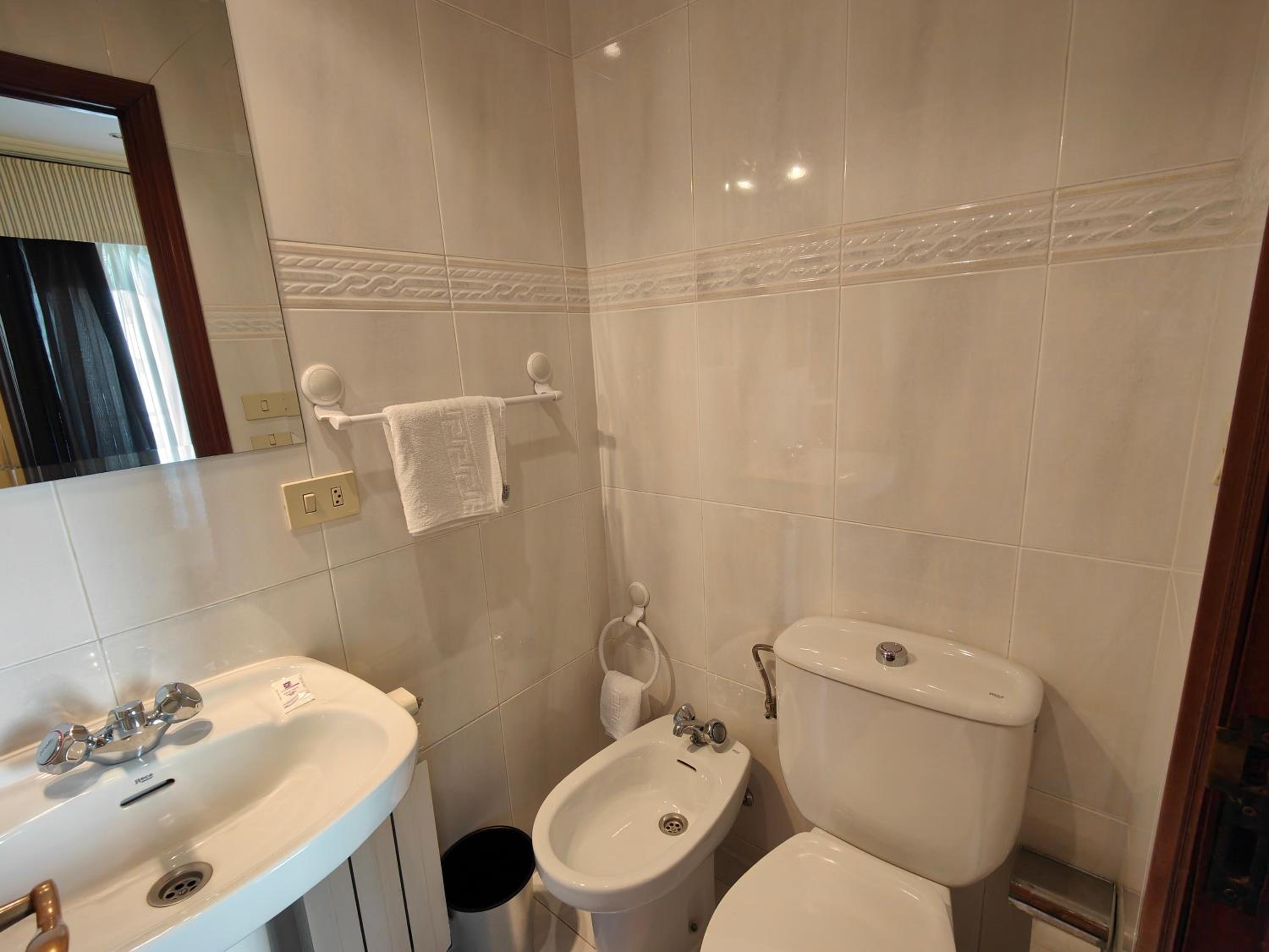 Single Room with Balcony photo 2