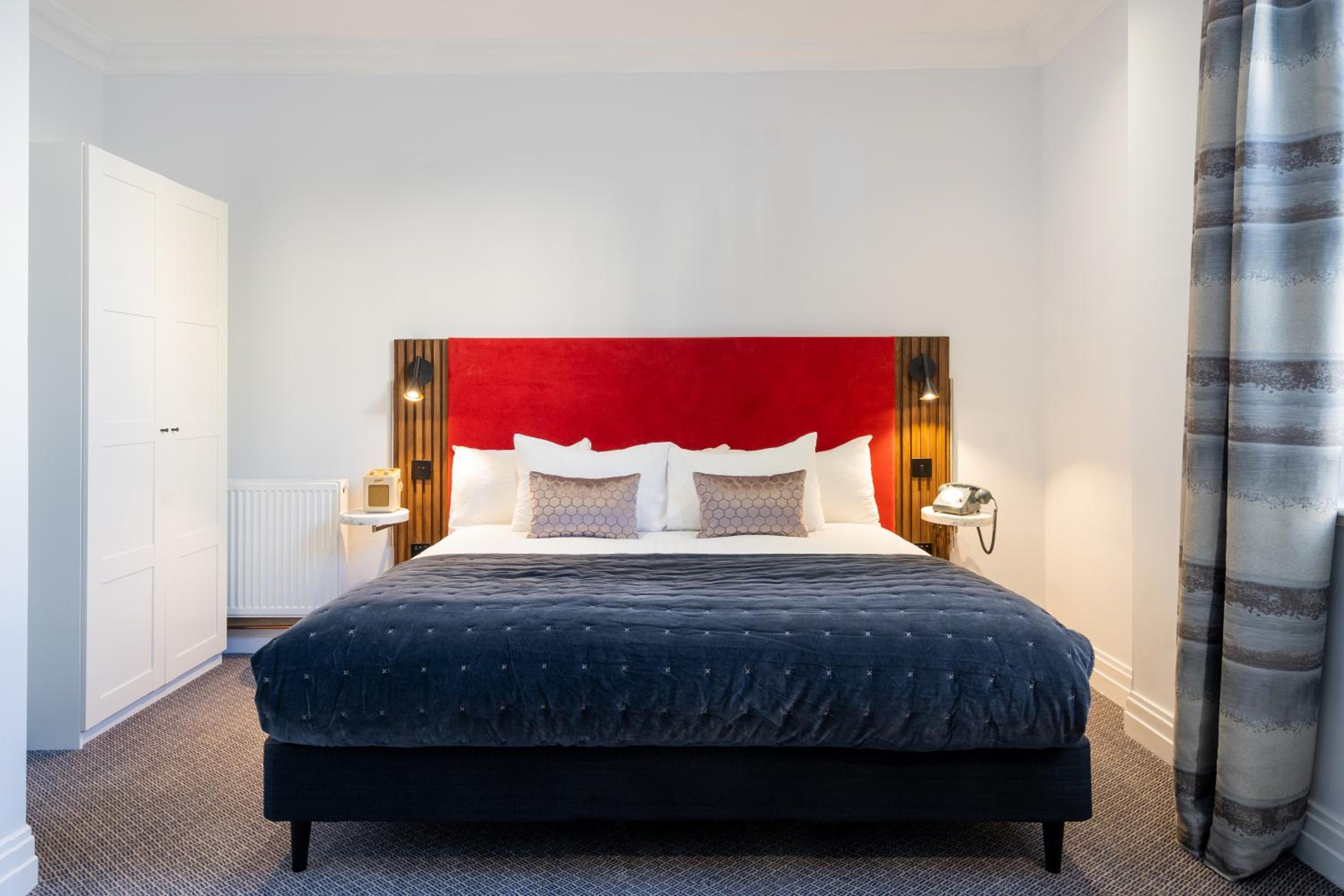 King or Twin Room - Photo 11