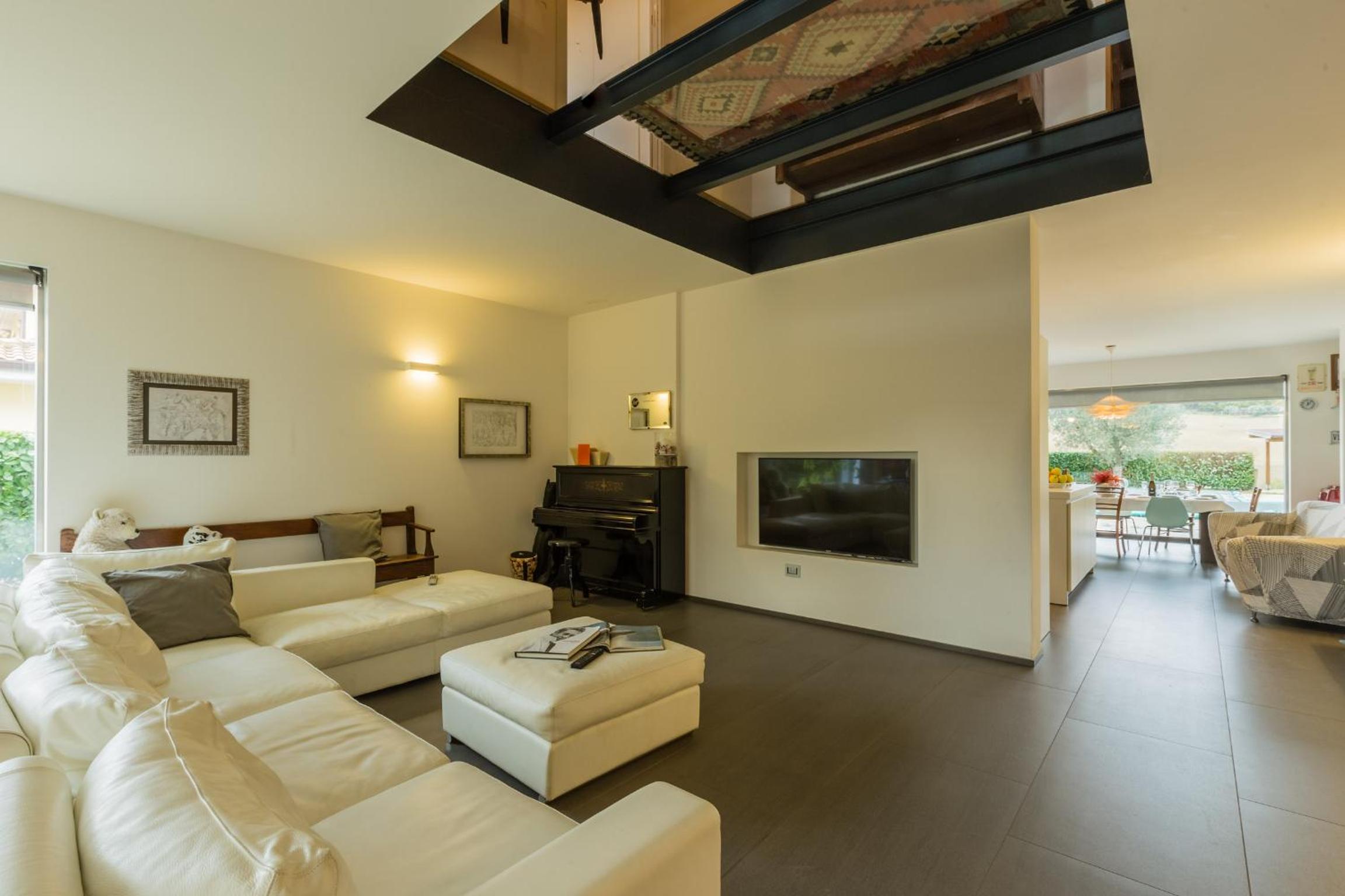 Four-Bedroom House photo 1