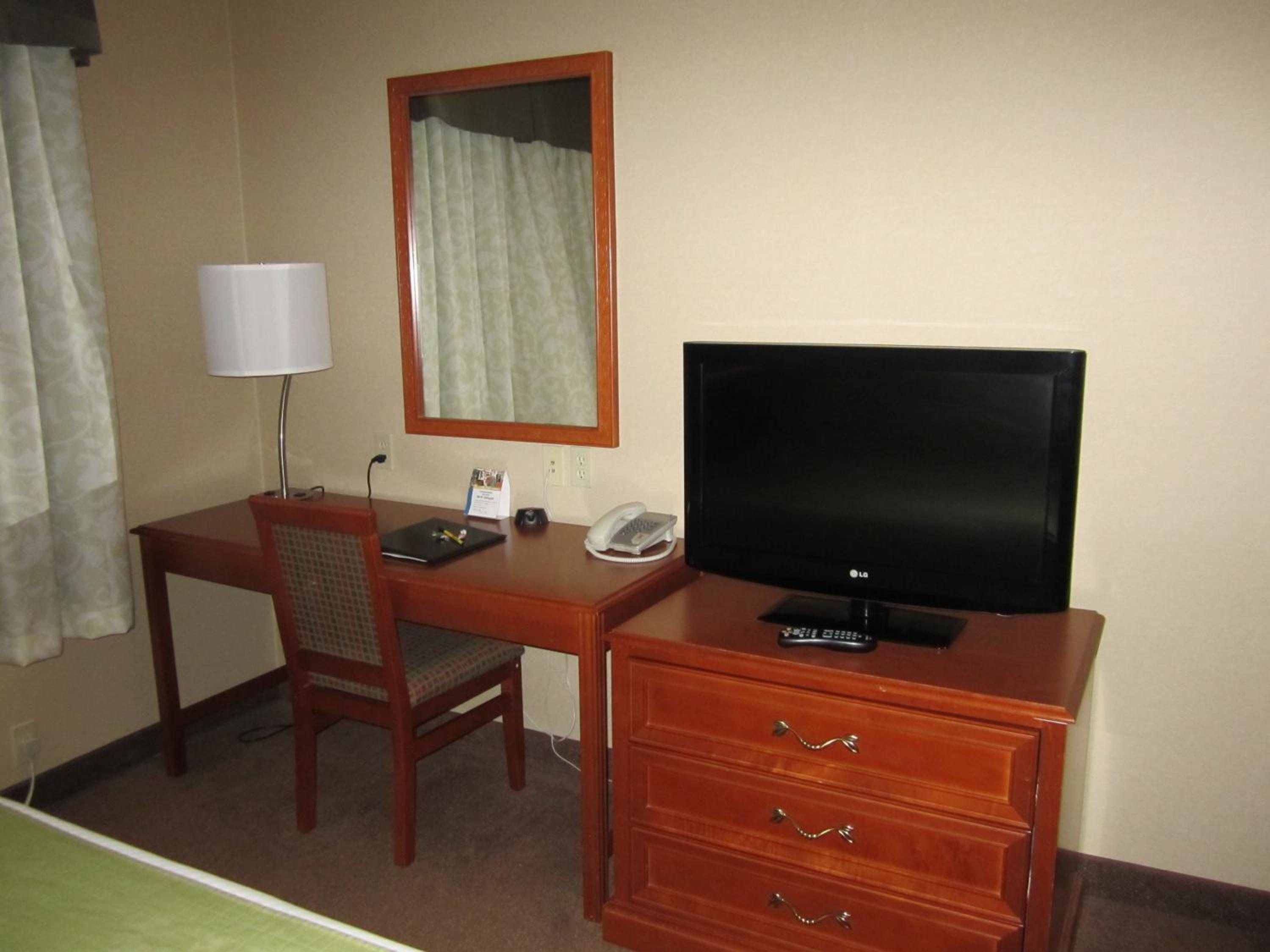 Business Room with One Queen Bed and One King Bed - Non-Smoking