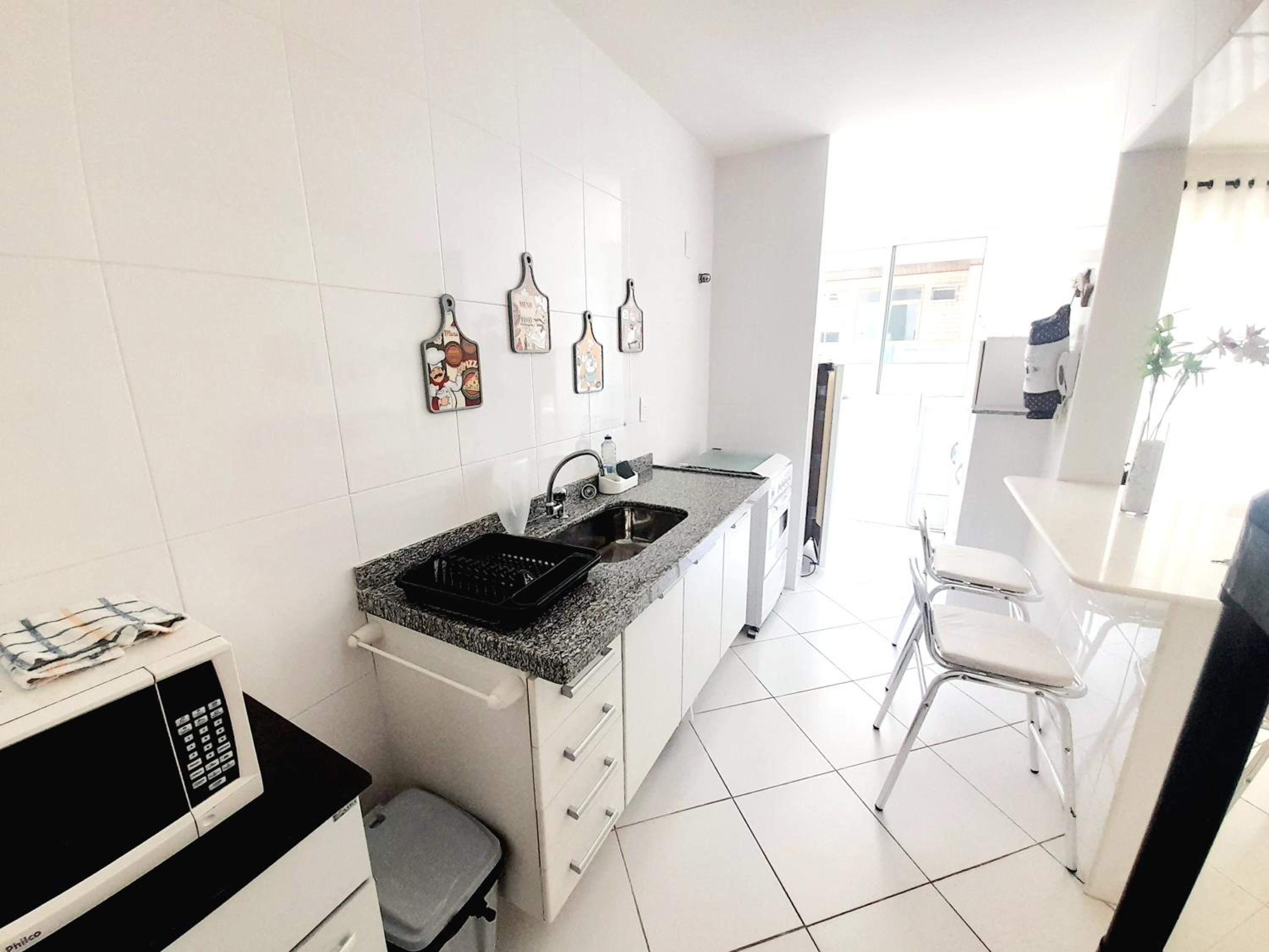 Apartment with Balcony - Photo 23