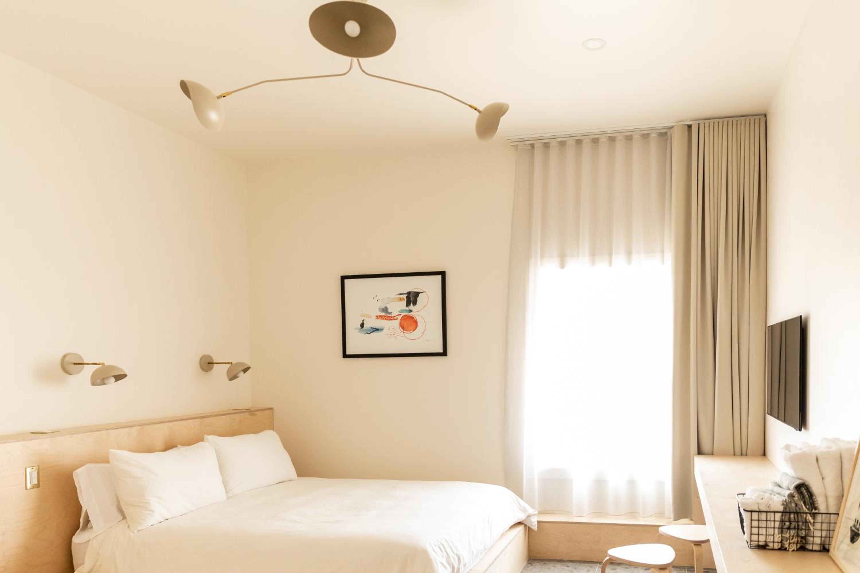 Four-Bedroom House photo 1