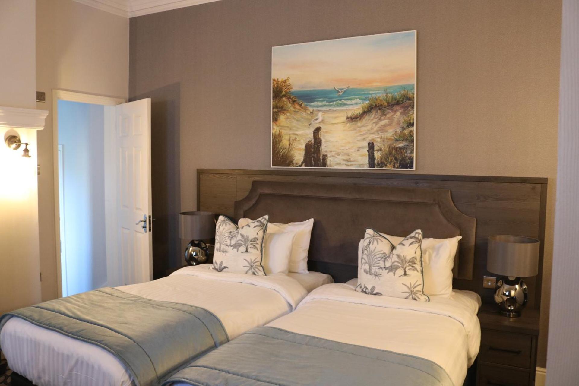 Fitzwilliam Suite - 3 Bedroom photo 3