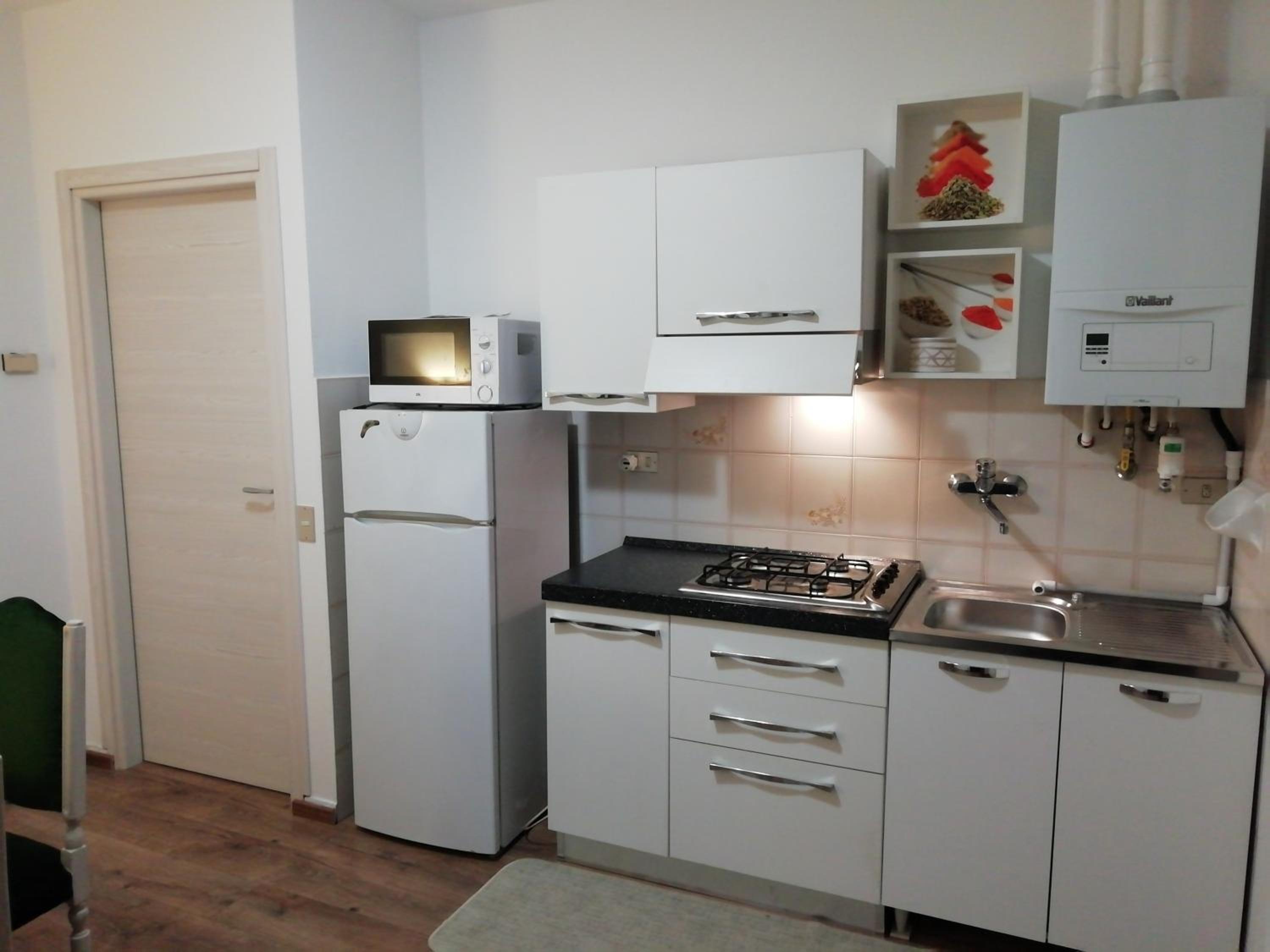One-Bedroom Apartment photo 2
