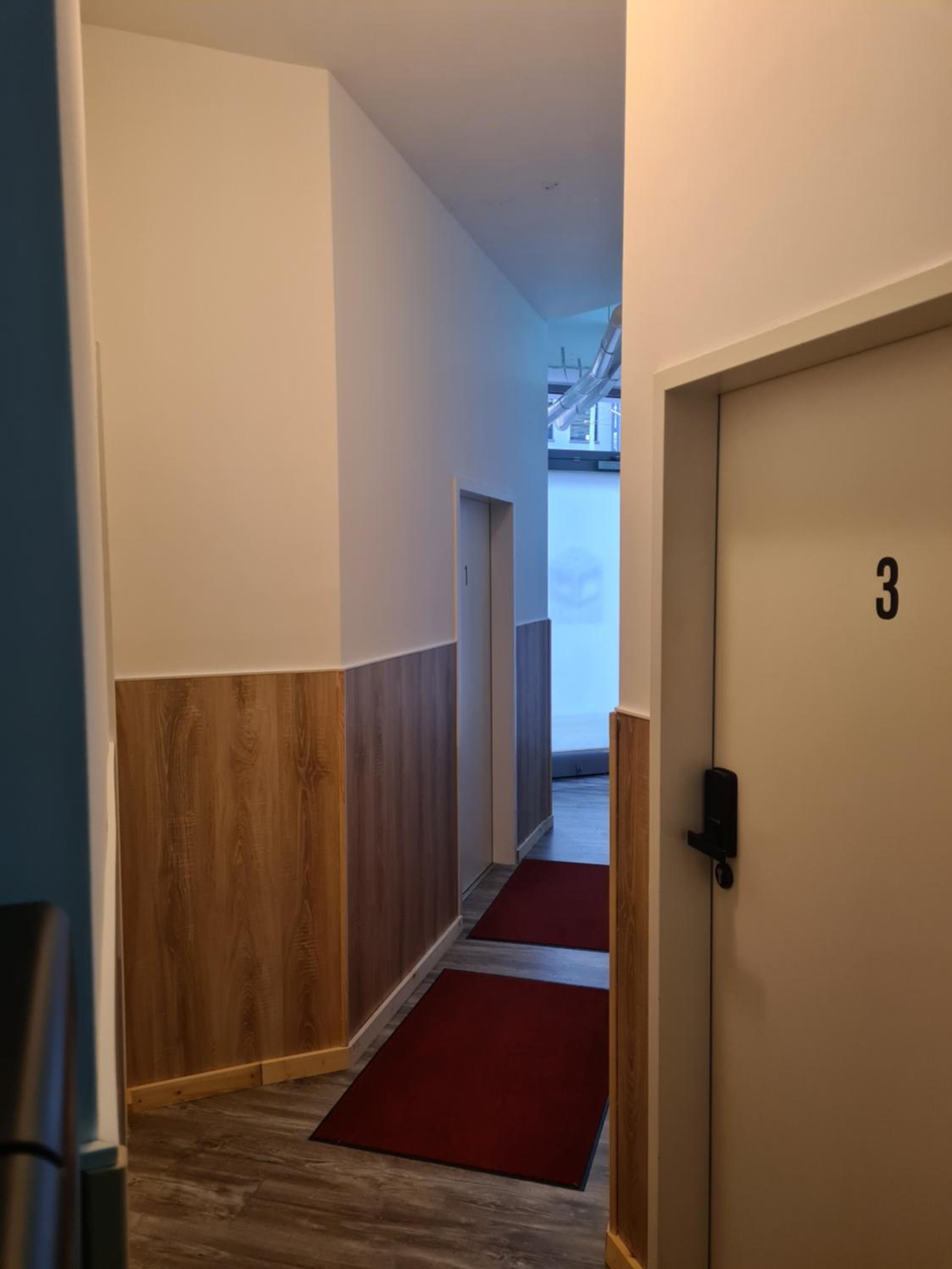 Doppelbettzimmer mit Gemeinschaftsbad photo 3