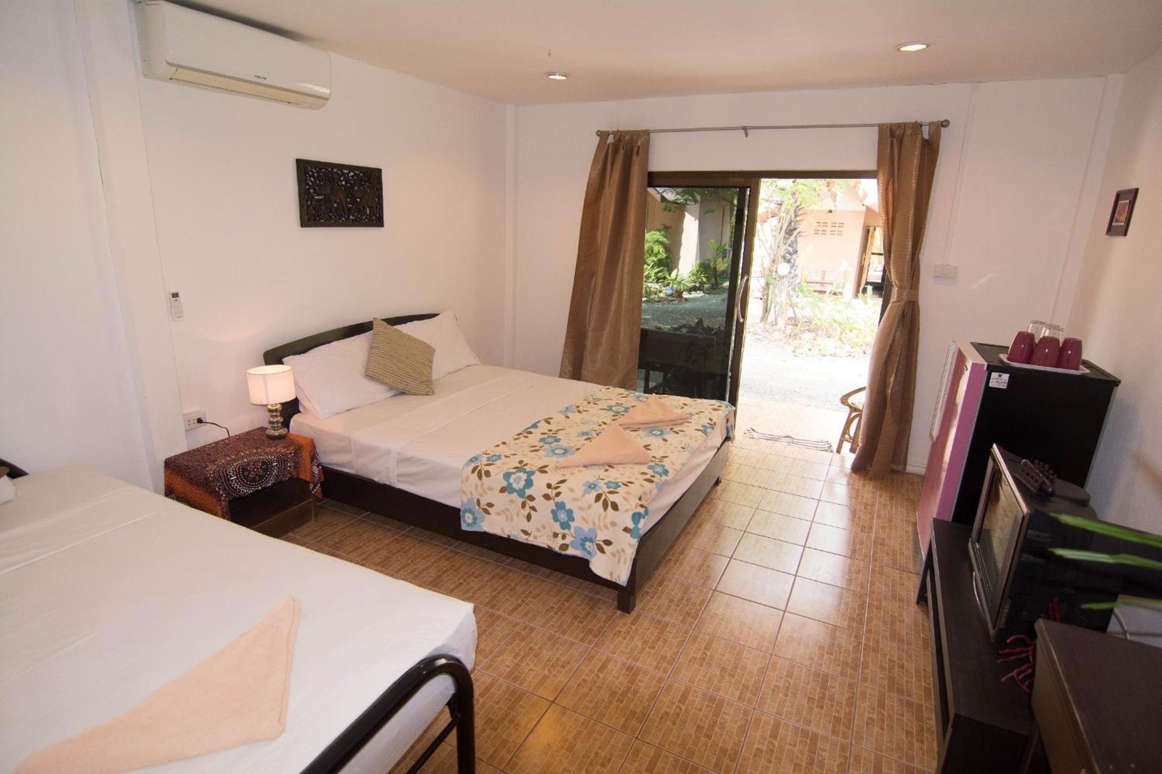 Standard Triple Bungalow photo 3