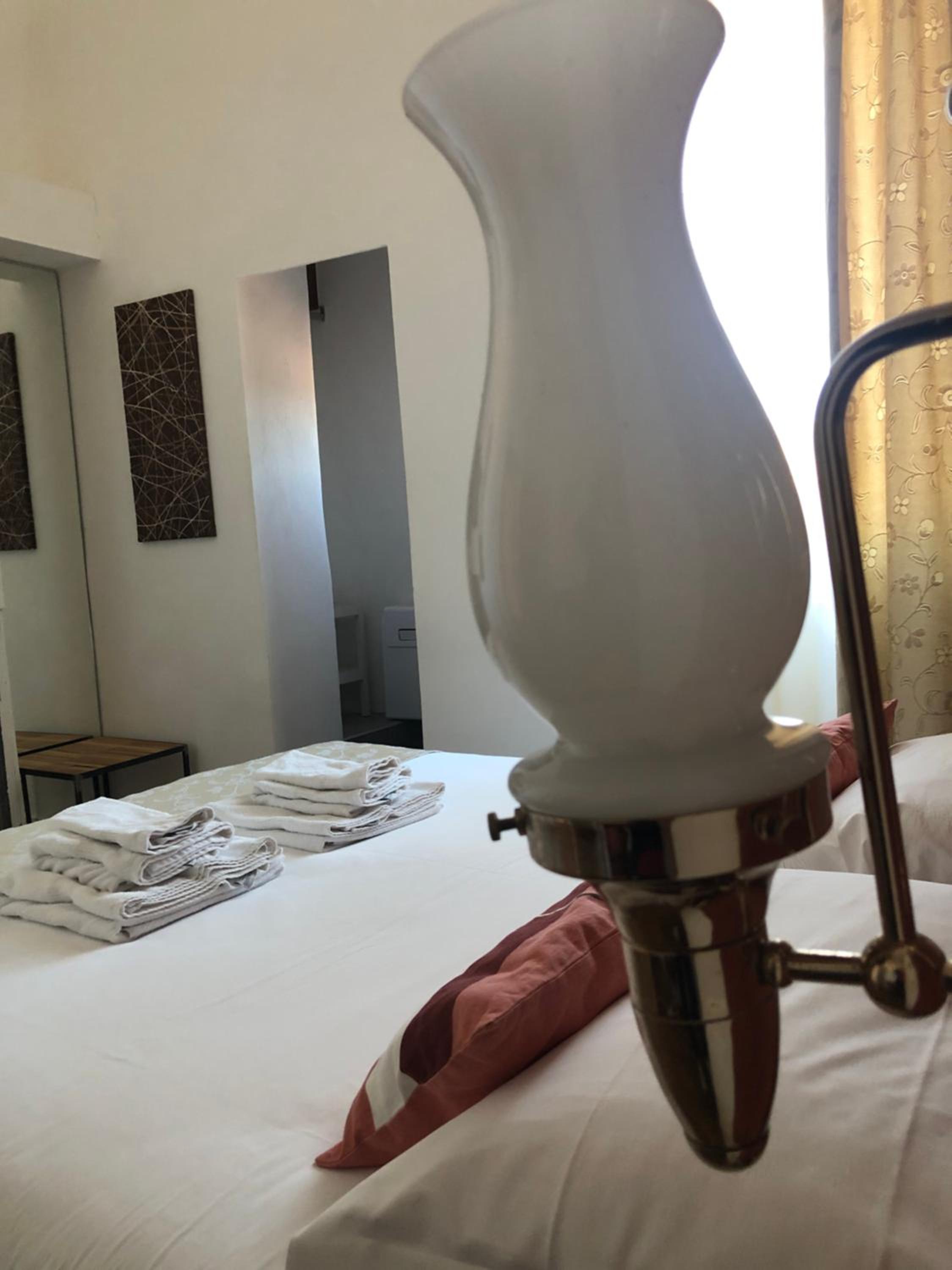Double Room - Photo 7