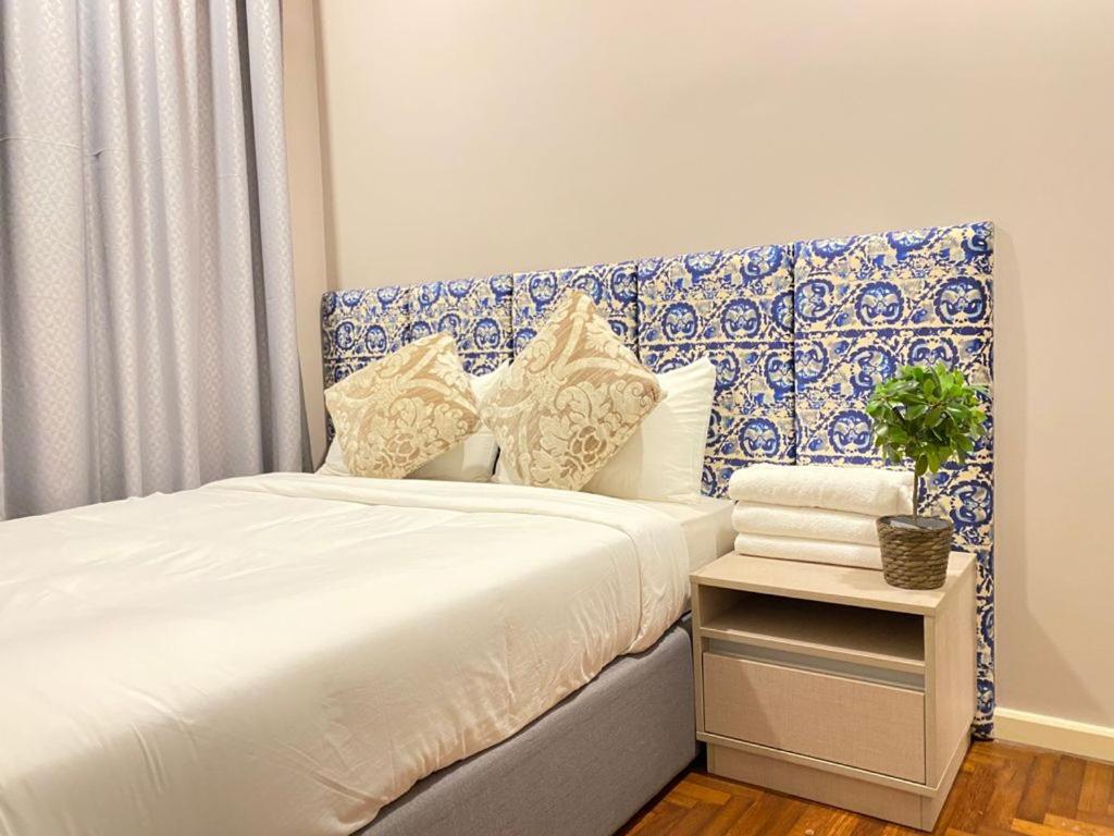 Three-Bedroom Apartment - Photo 9