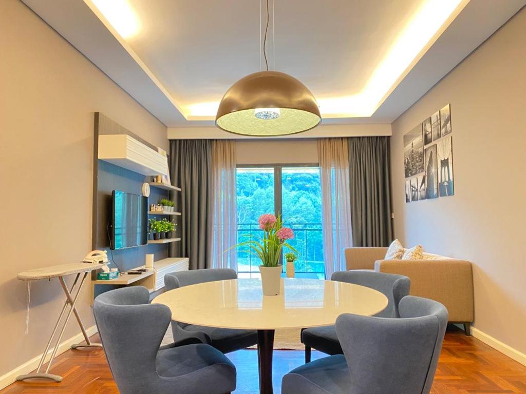 Three-Bedroom Apartment - Photo 1