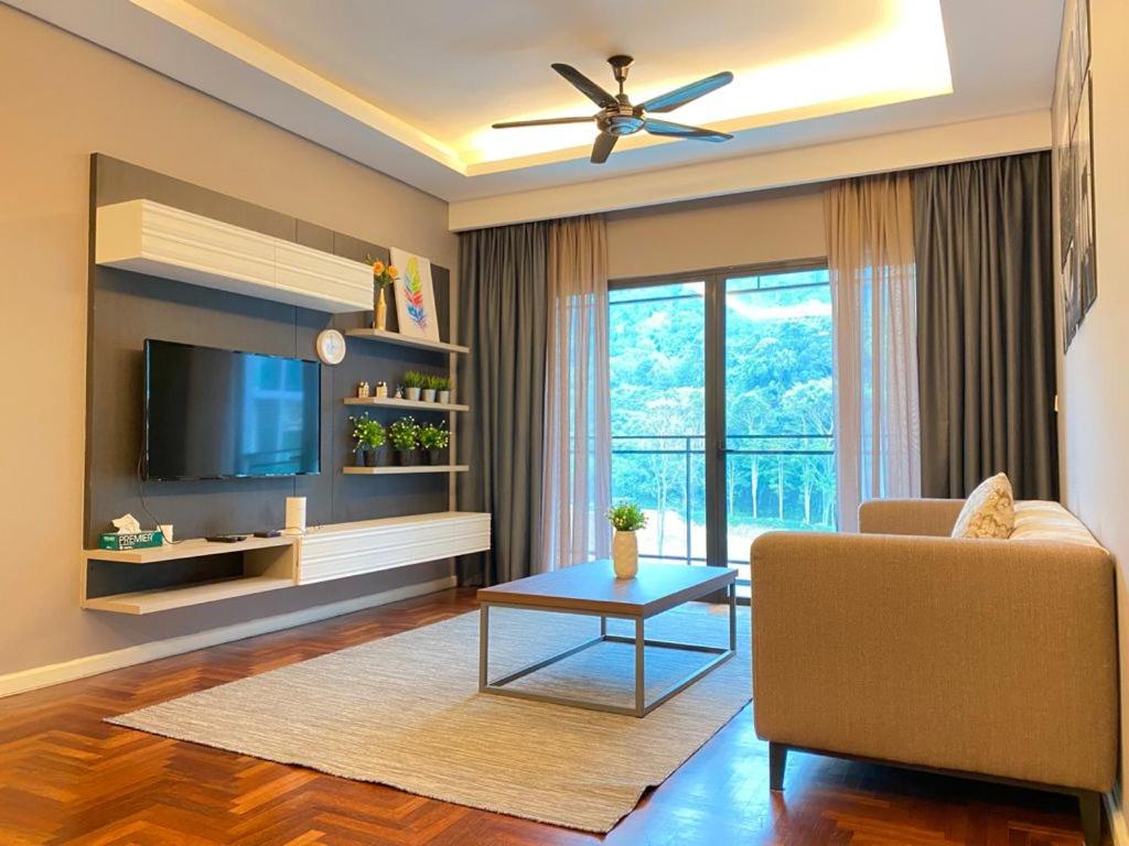 Three-Bedroom Apartment - Photo 12