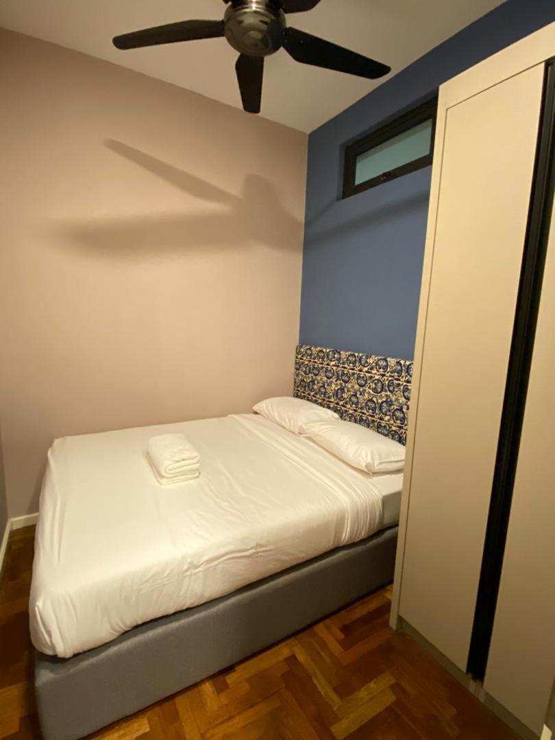 Three-Bedroom Apartment - Photo 11