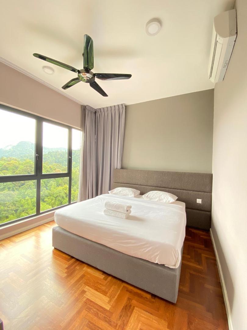 Three-Bedroom Apartment - Photo 20