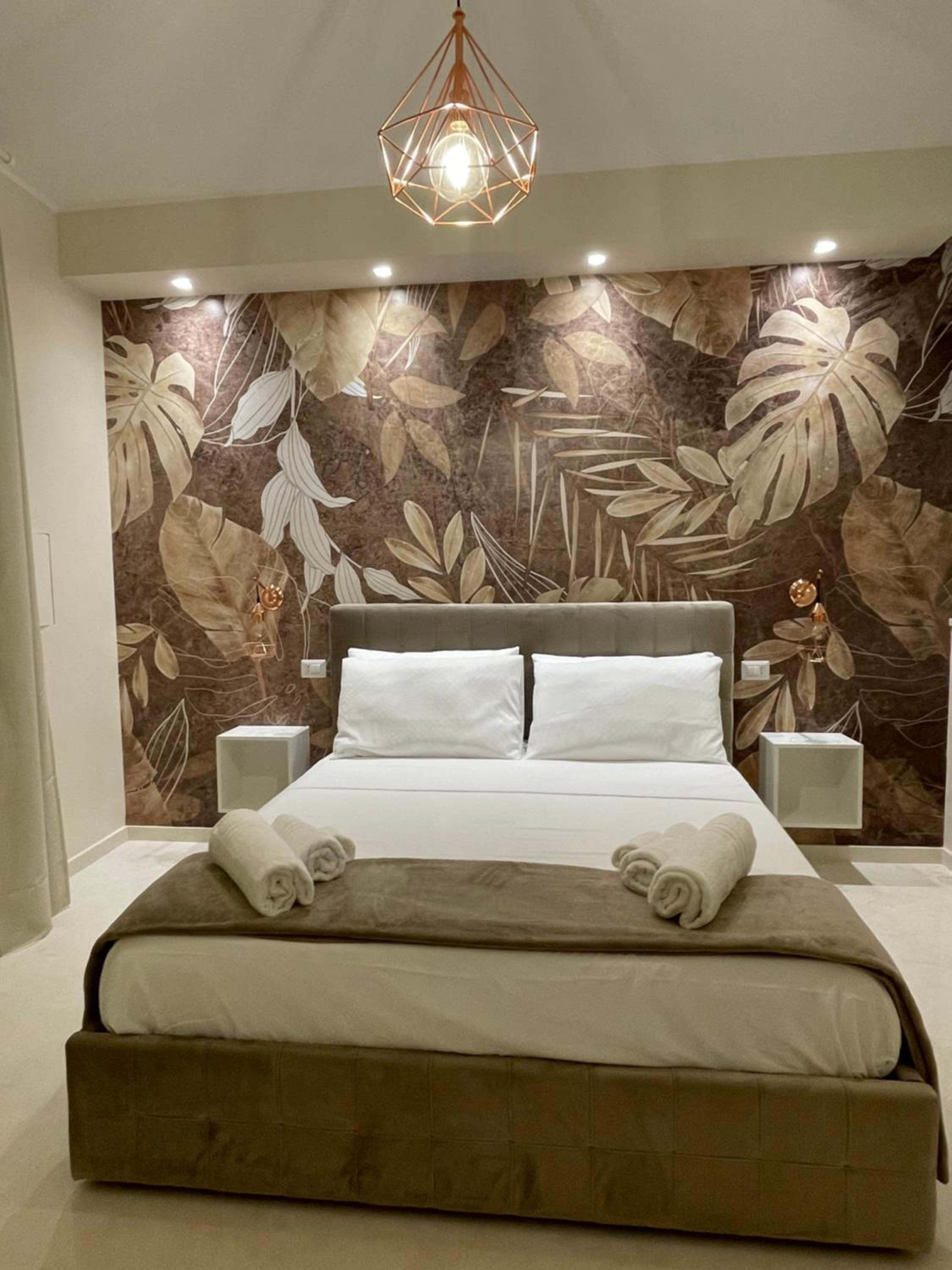 Queen Room with Balcony photo 1