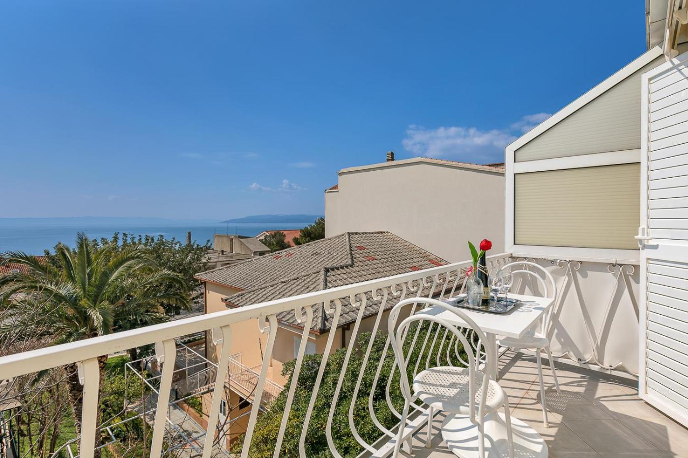 Studio Apartment with Sea View photo 3