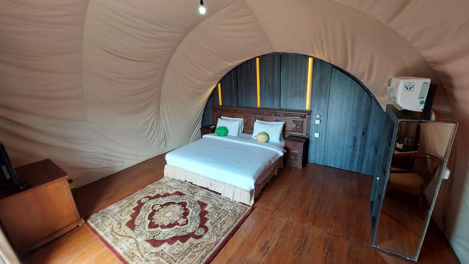 Family Suite With Balcony photo 1