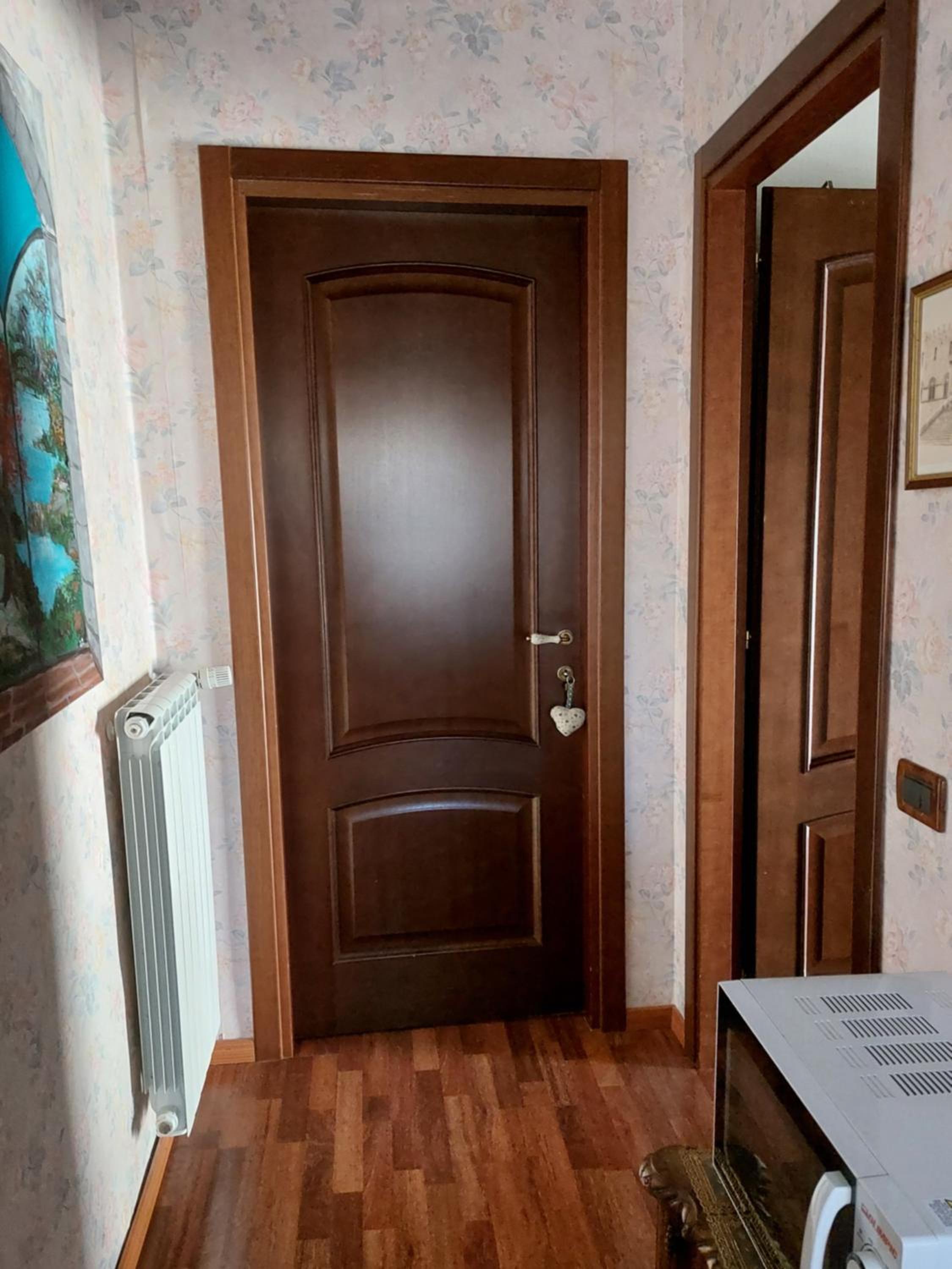 Single Room with Private Bathroom photo 2
