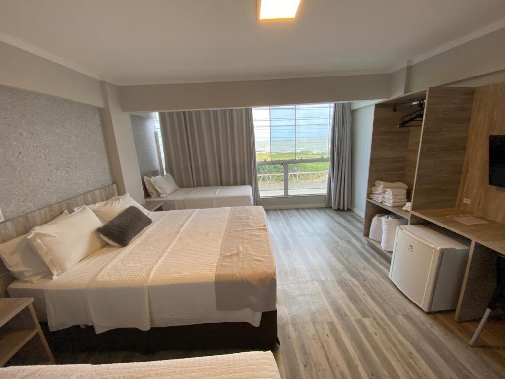 Deluxe Queen Room with Two Queen Beds photo 1