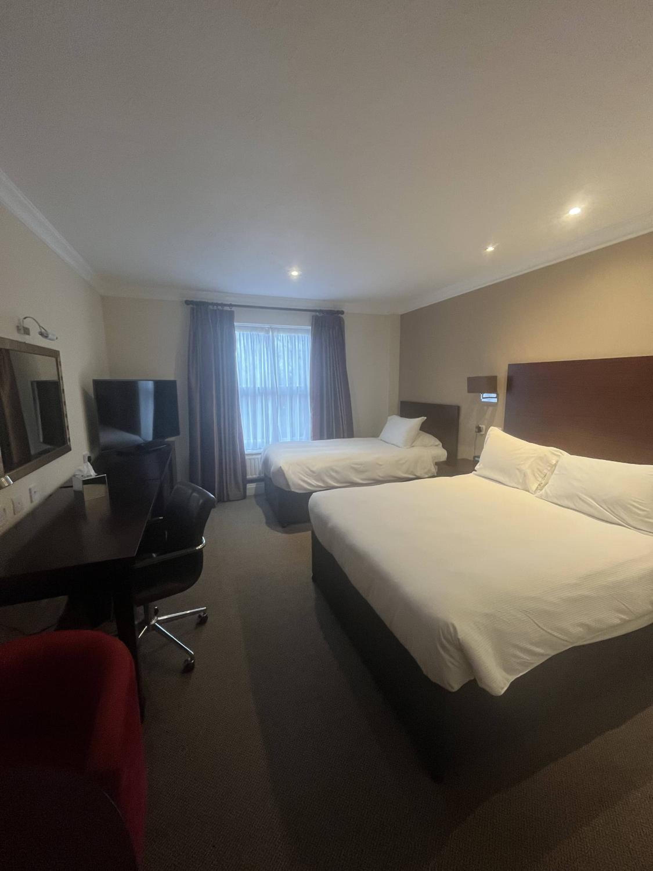 Double Room - Disability Access - Photo 1
