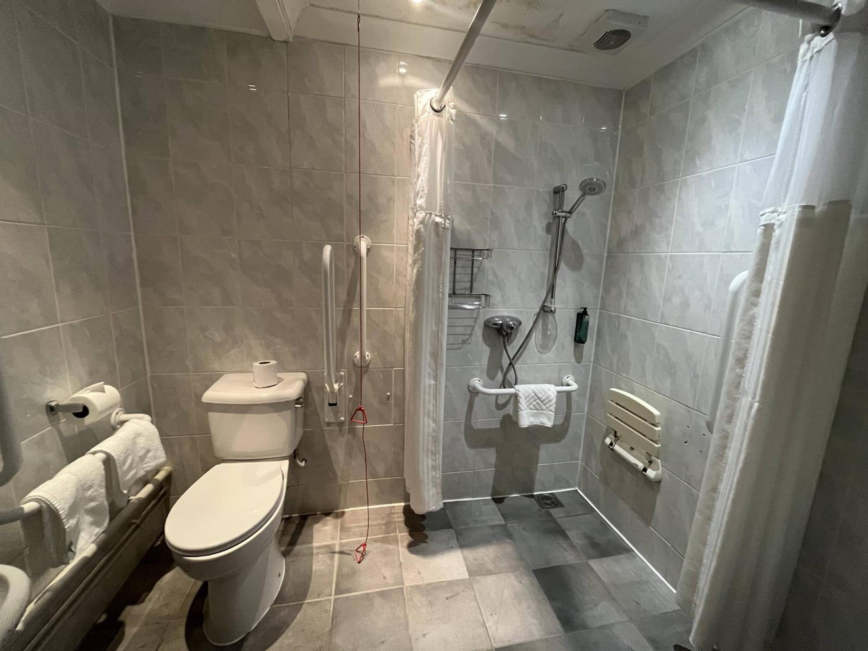 Double Room - Disability Access - Photo 2