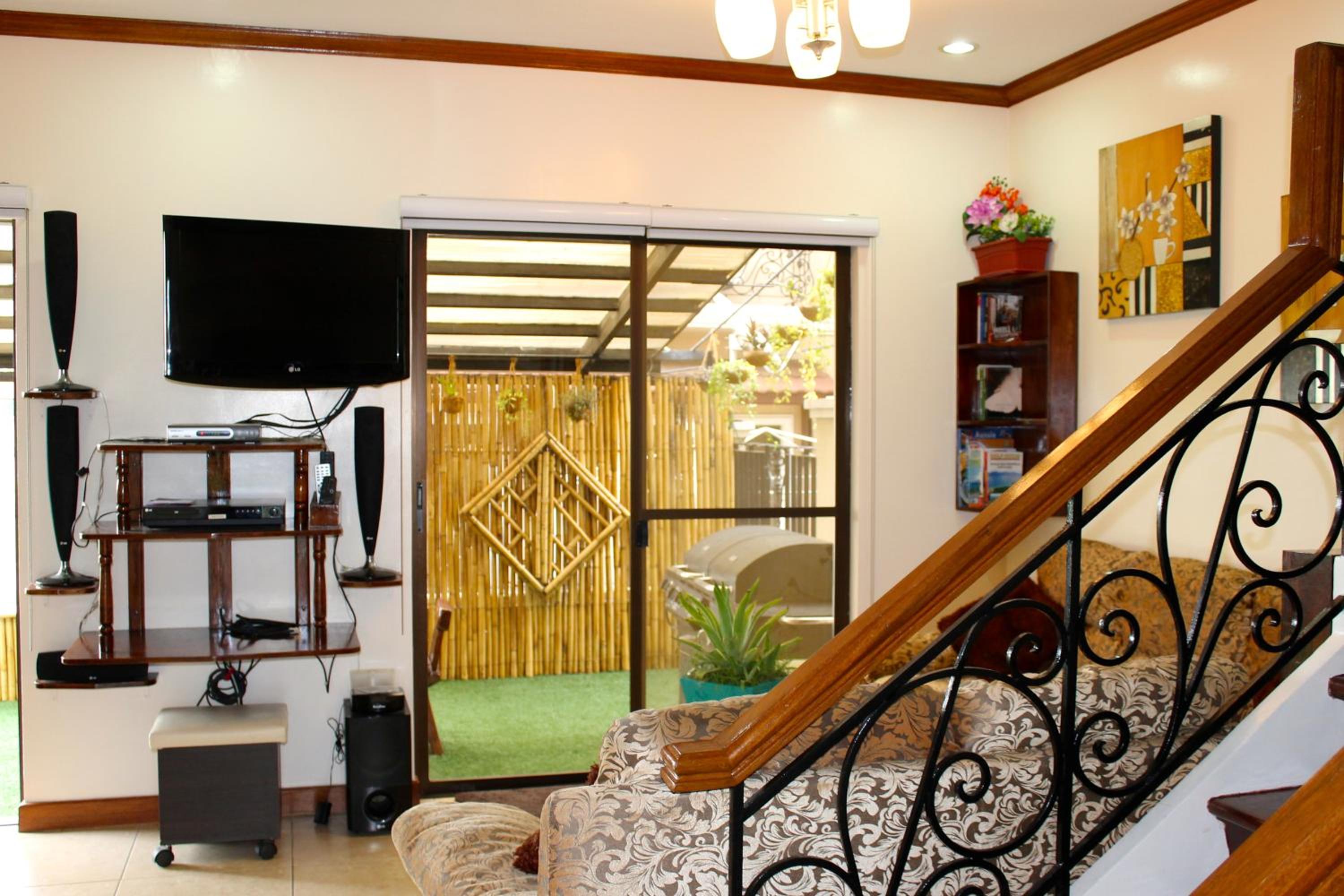 Three-Bedroom House photo 1