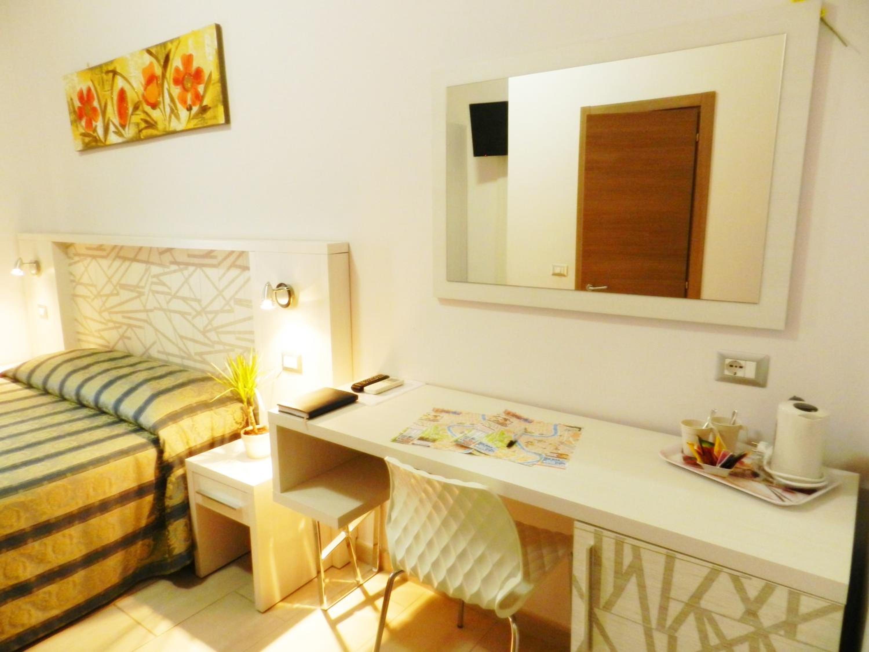 Double or Twin Room photo 2