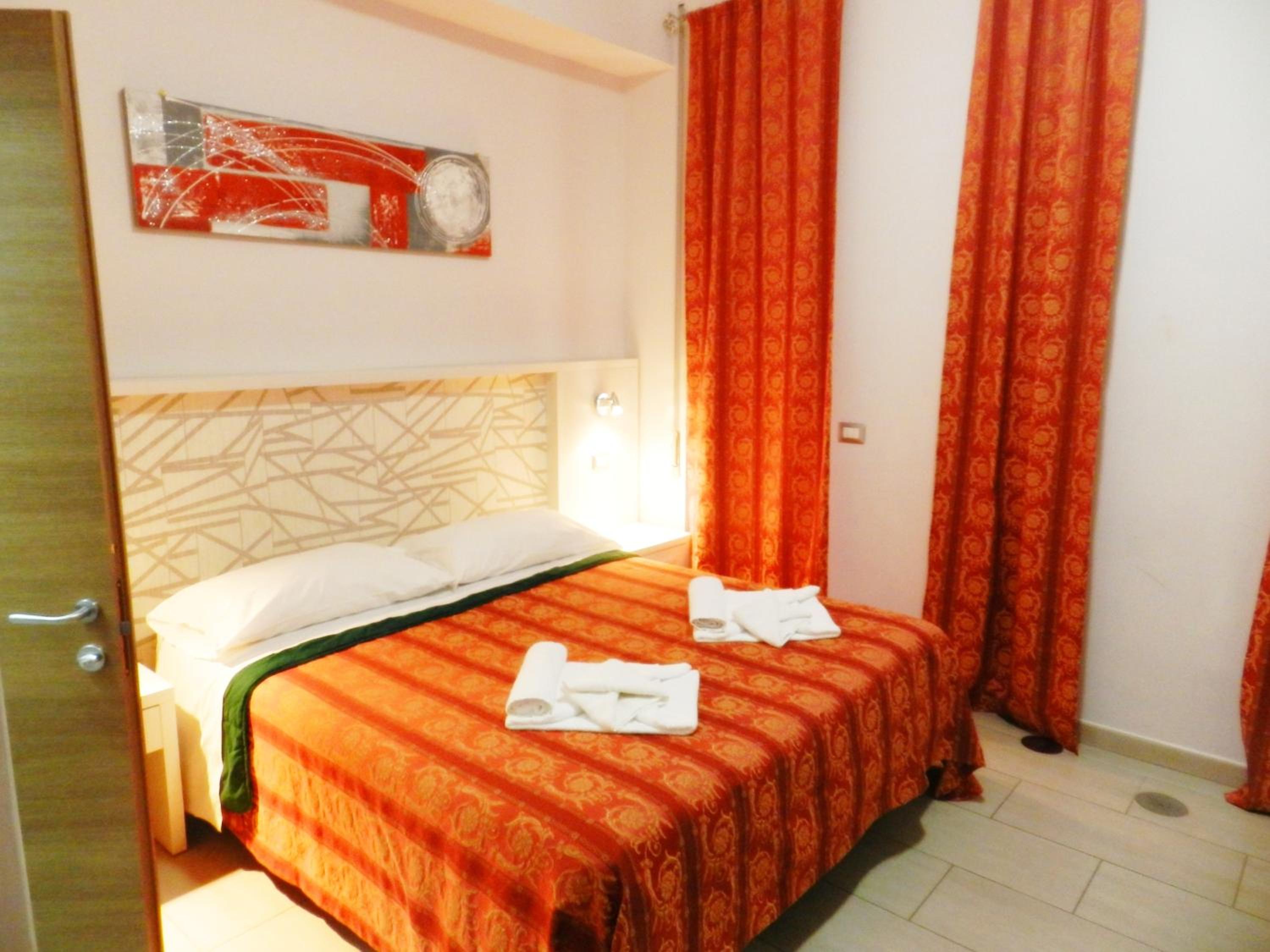 Double or Twin Room photo 2