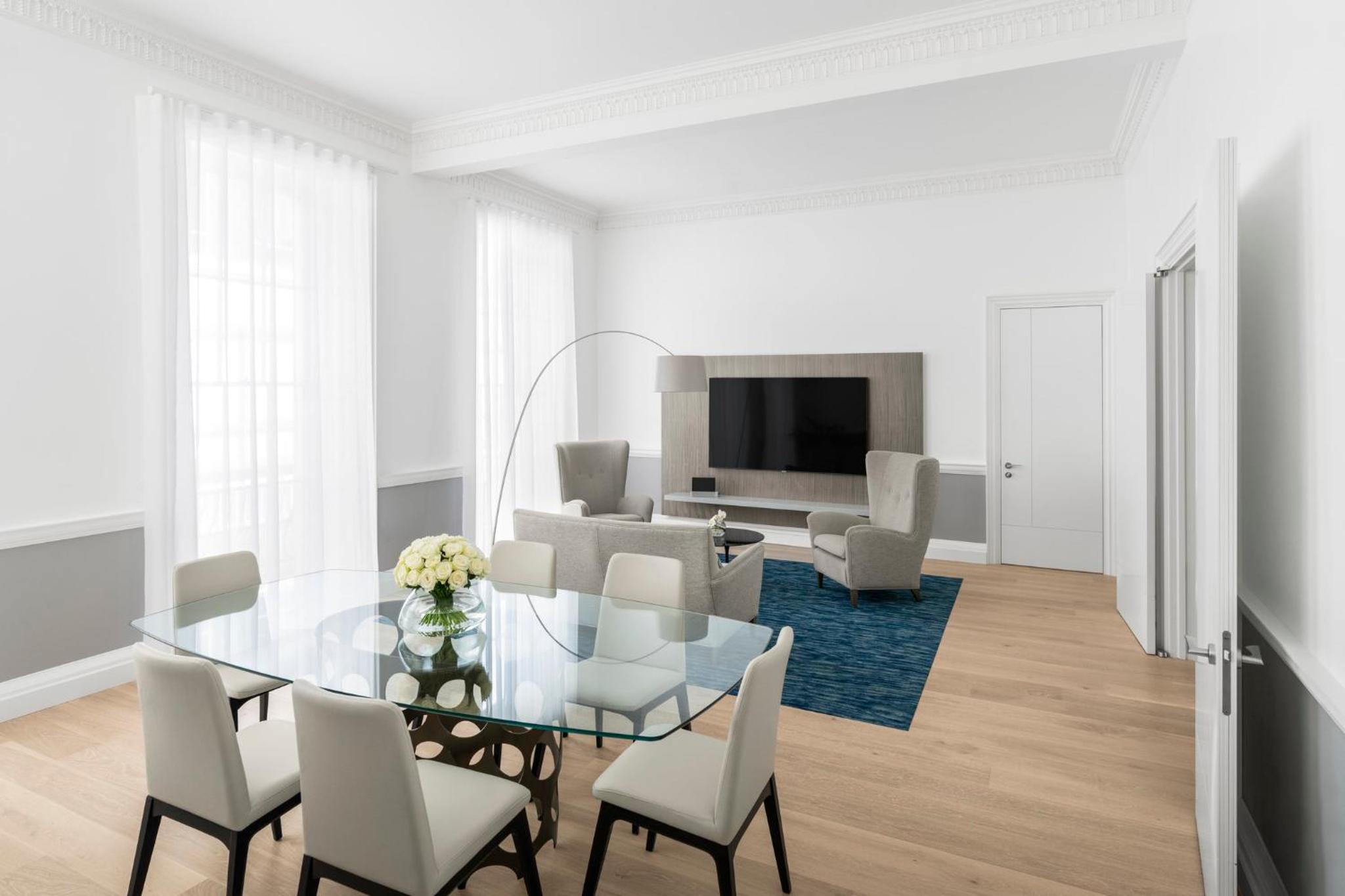 Standard Apartment thumbnail 6