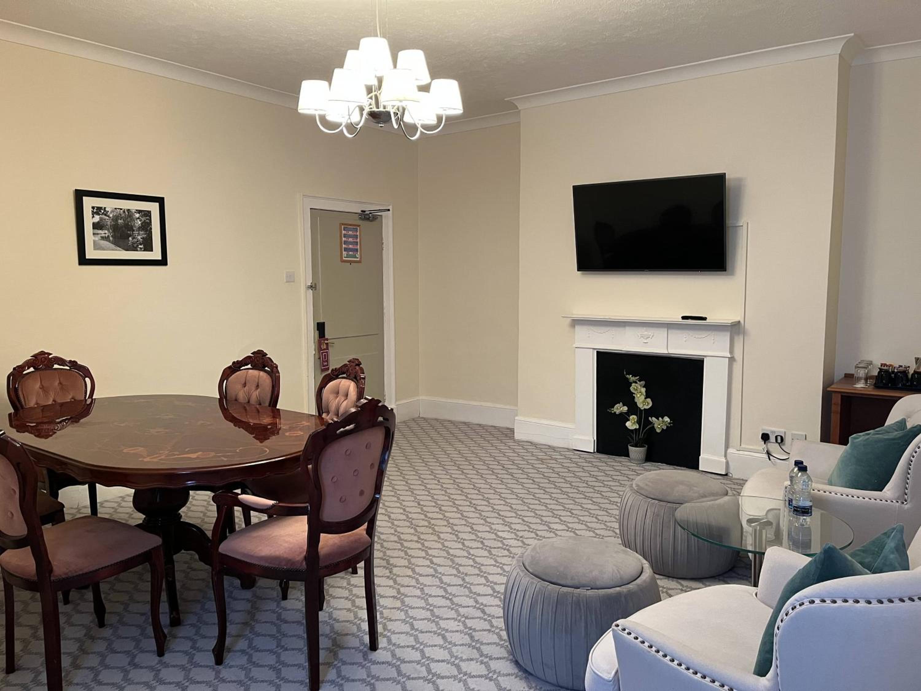 King Suite - Photo 21
