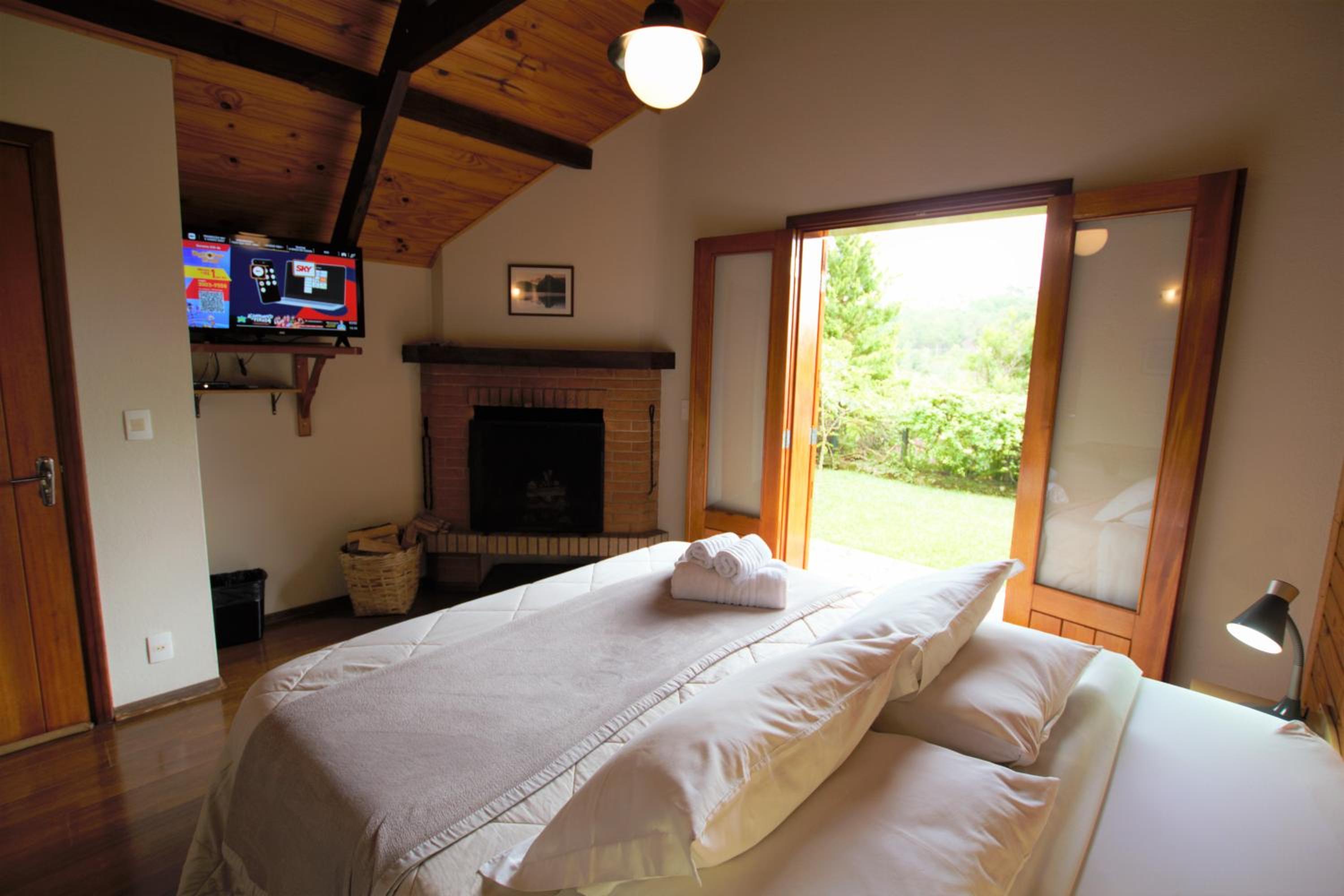 Double Chalet With Fireplace photo 3
