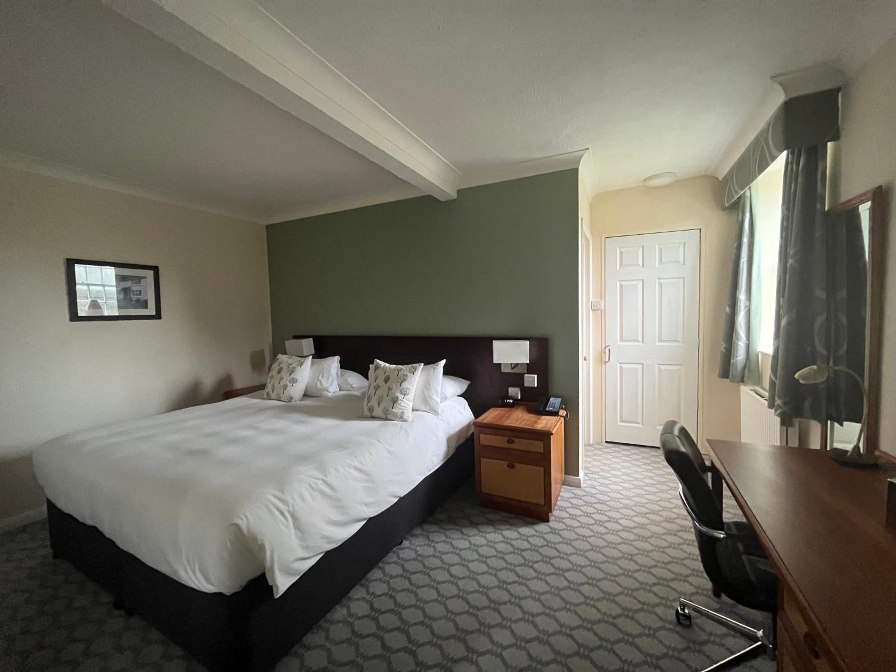 Suite - Photo 4