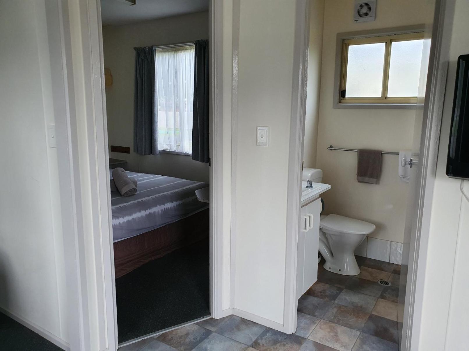 Superior Two-Bedroom Villa - Photo 9