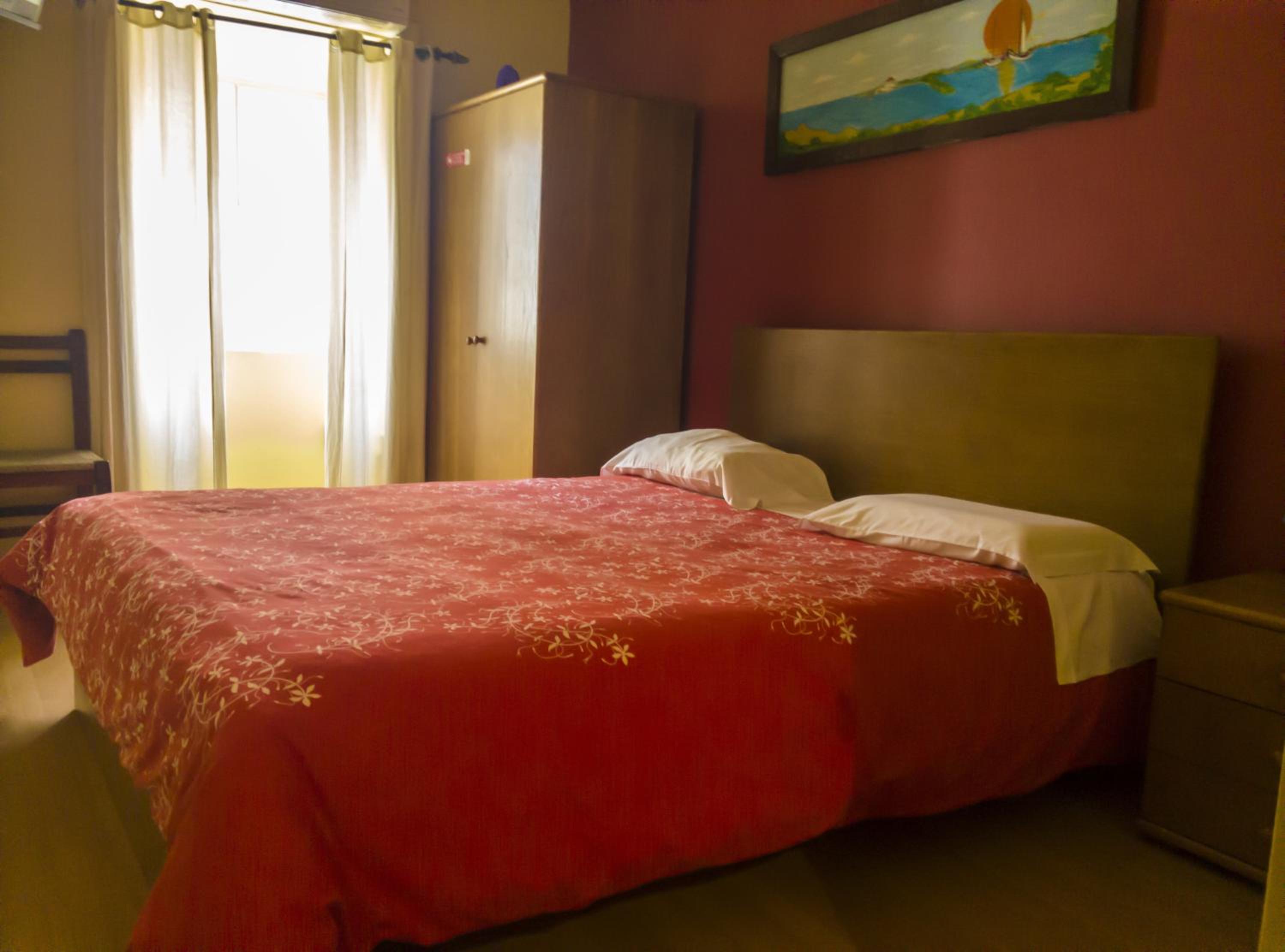 Double Room with Private Bathroom photo 3
