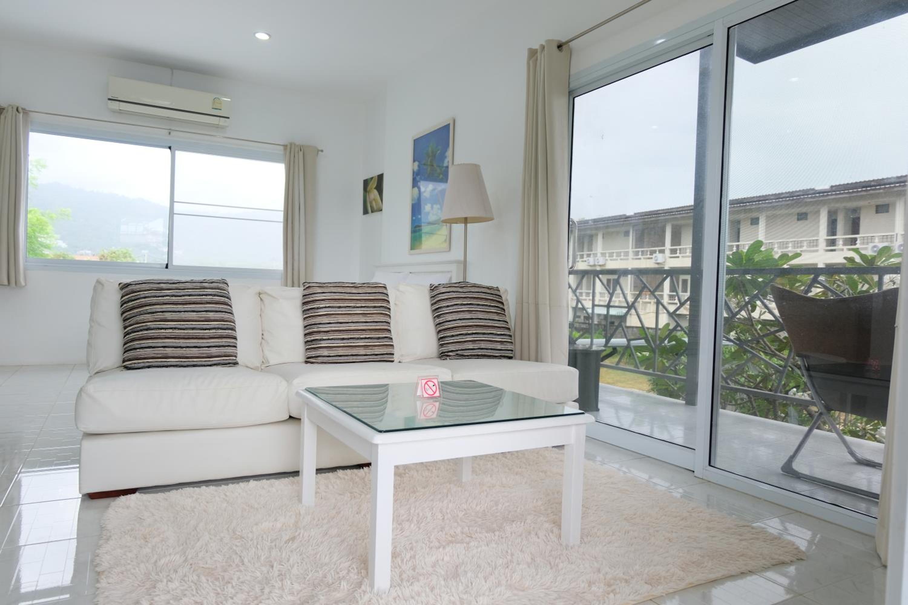 King Room with Mountain View - Photo 8