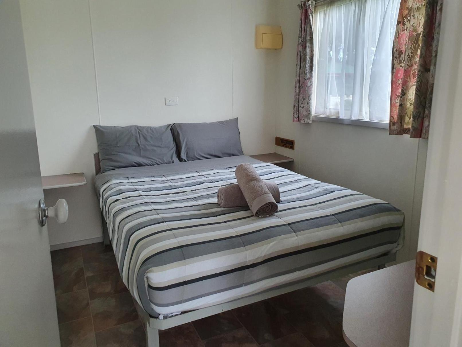 Two-Bedroom Villa - Photo 8