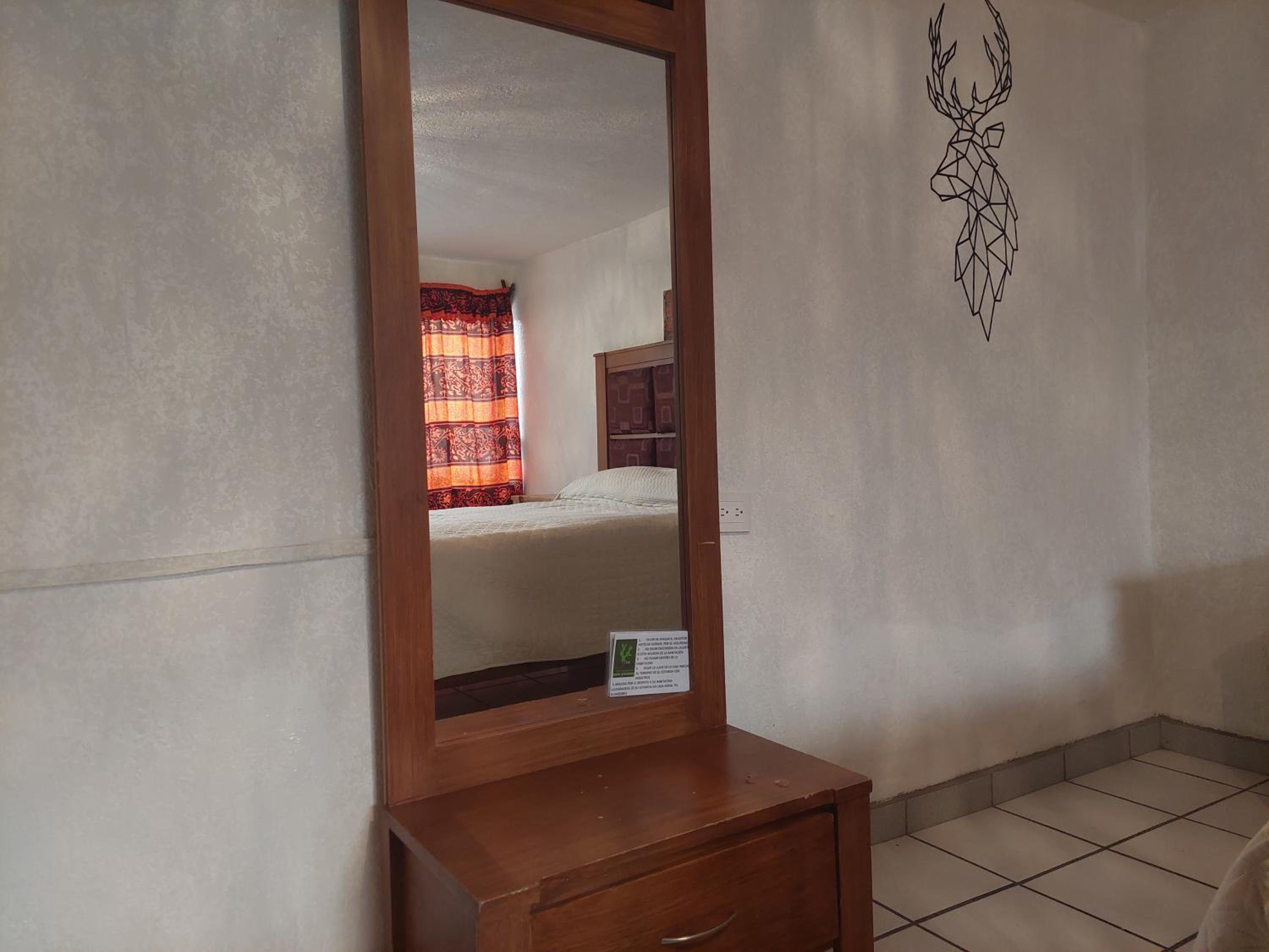Double Room - Photo 6
