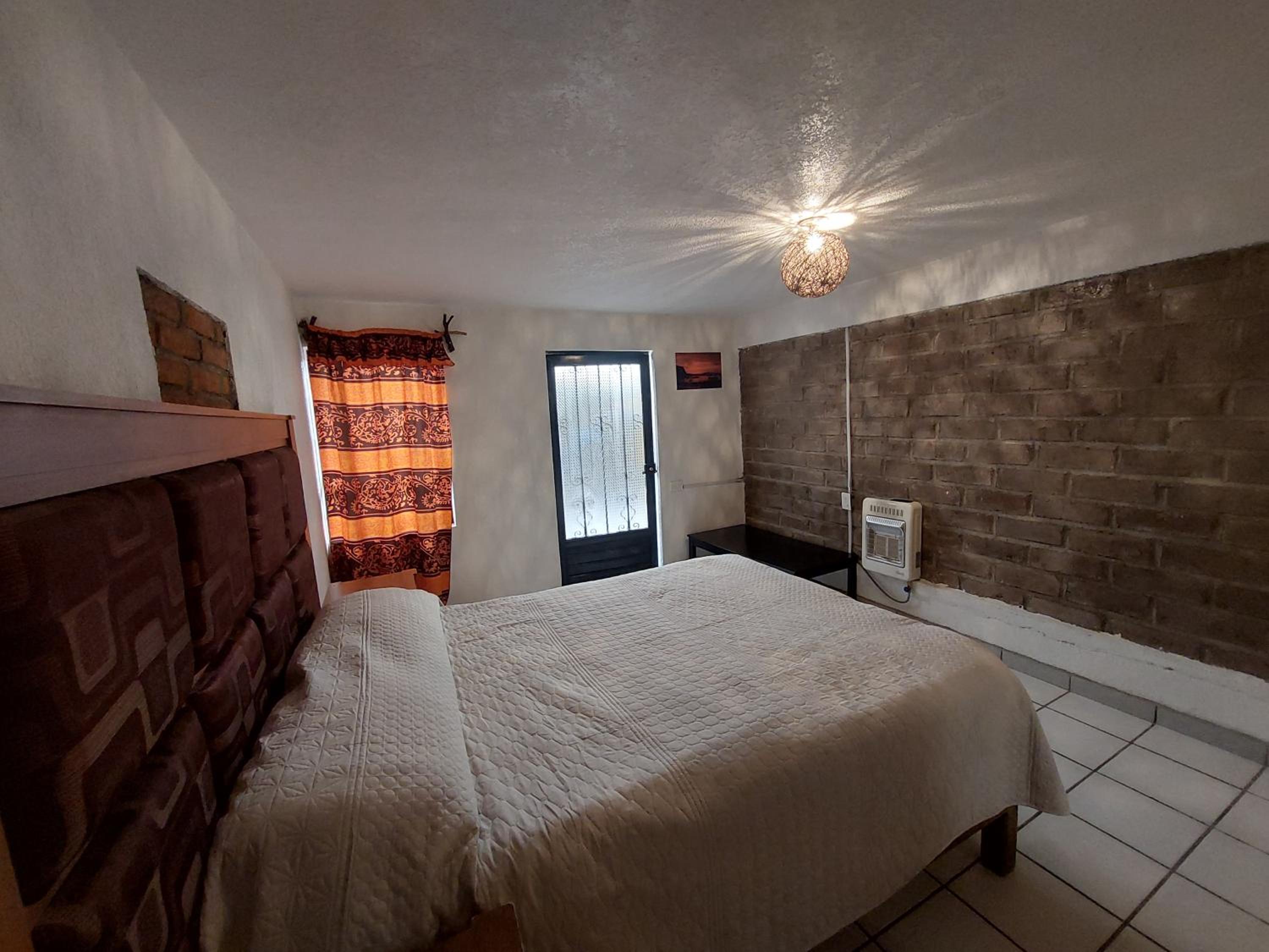 Double Room - Photo 5