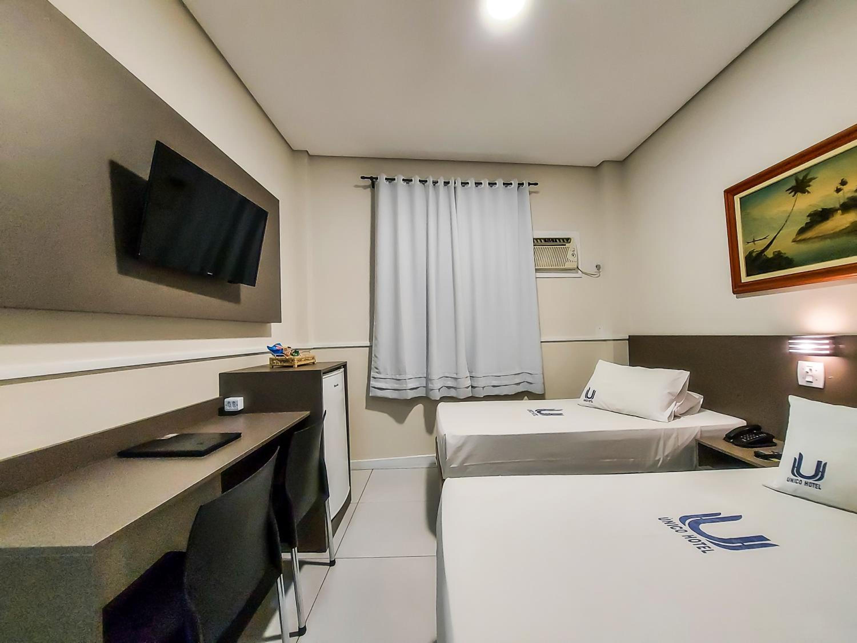 Deluxe Double or Twin Room photo 3