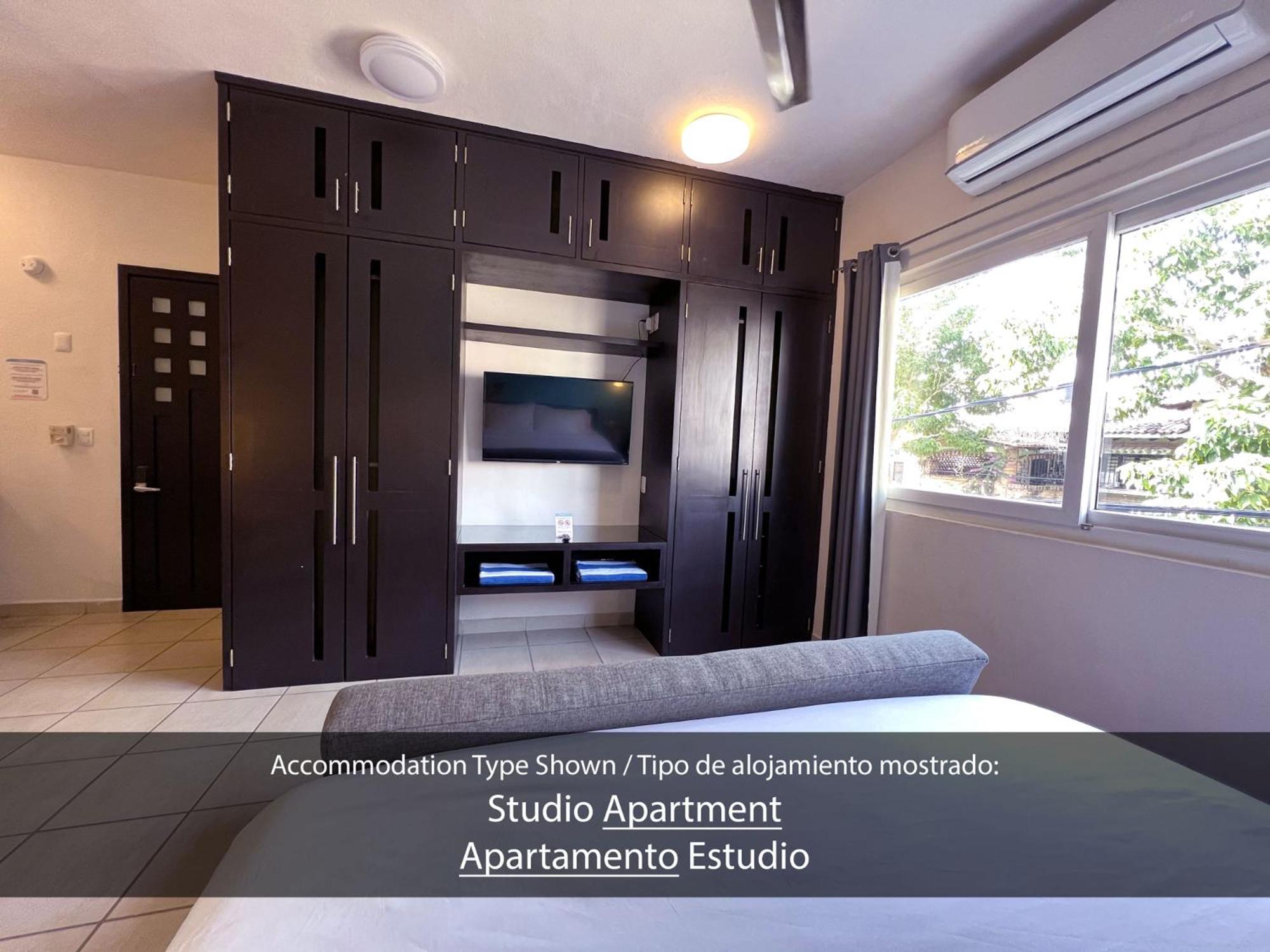 Studio Apartment photo 1