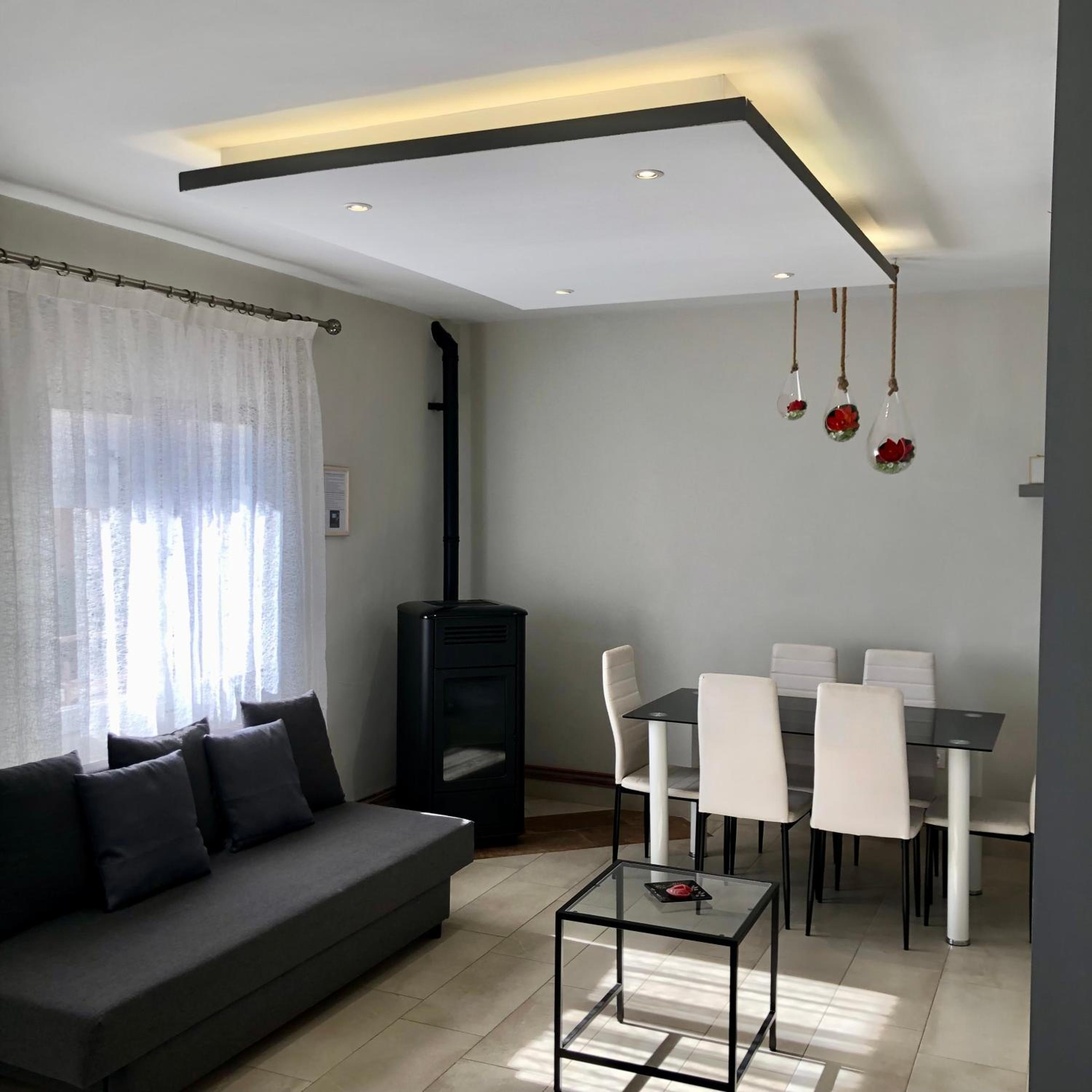 Three-Bedroom Apartment - Photo 19