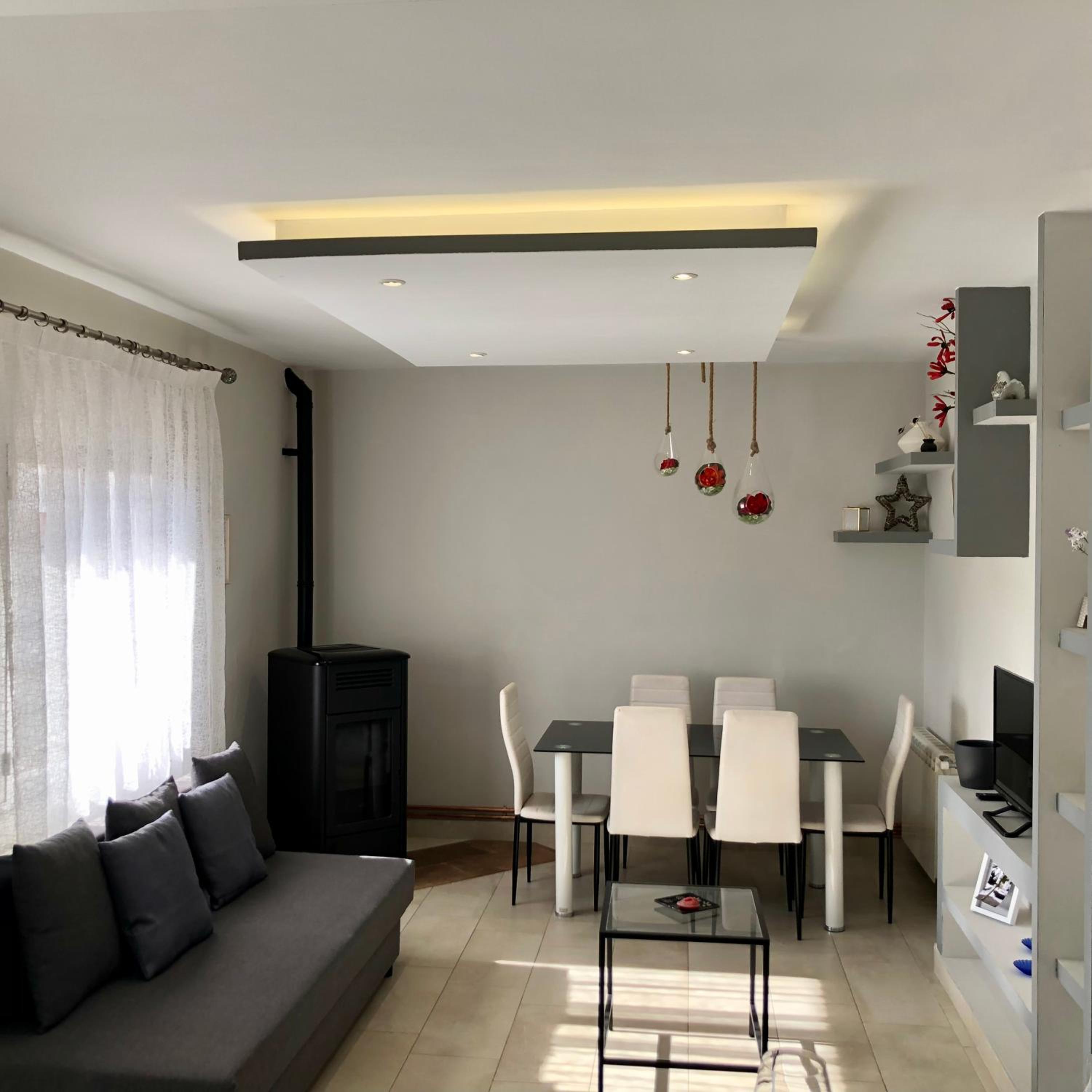Three-Bedroom Apartment - Photo 20