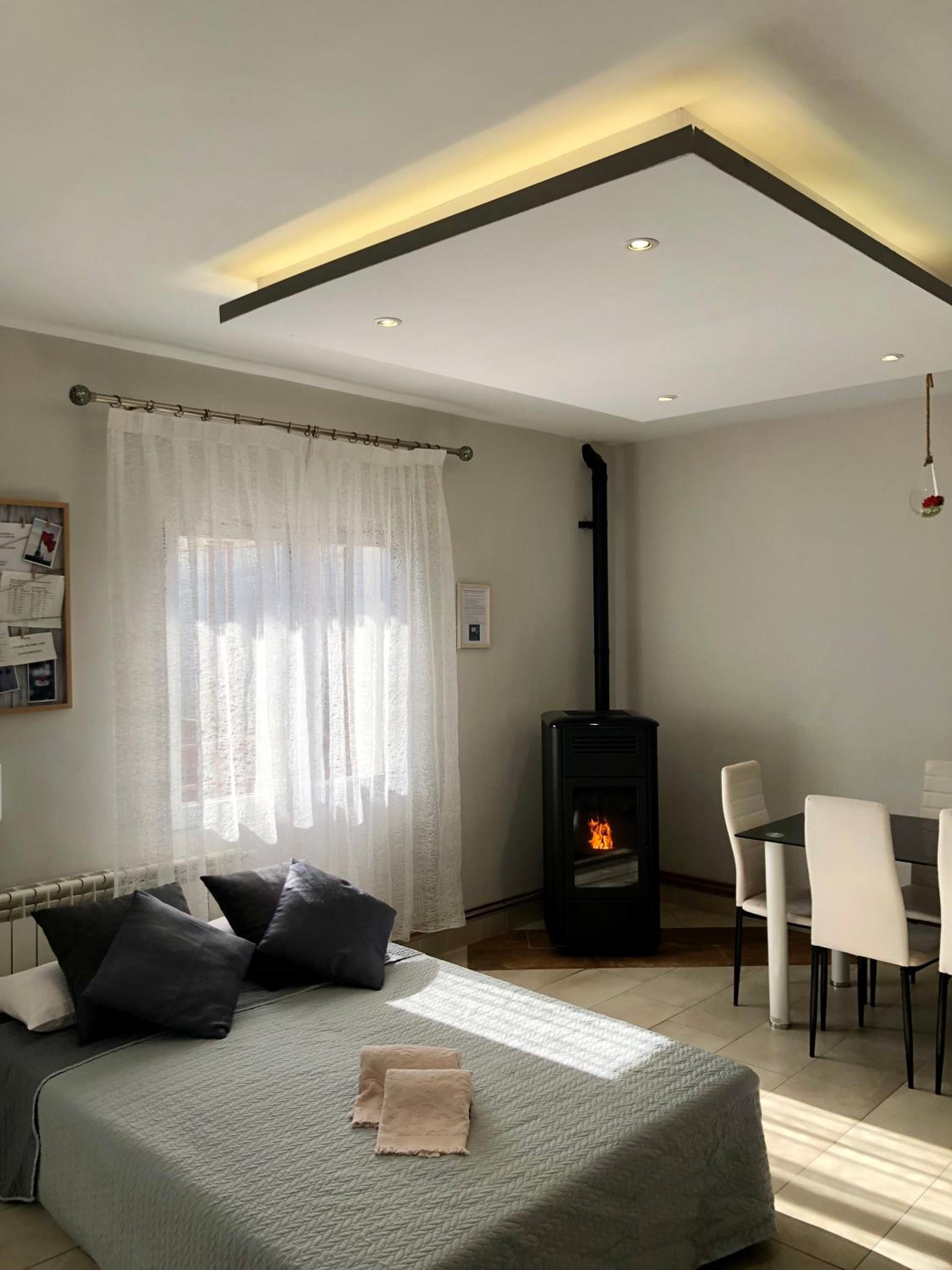 Three-Bedroom Apartment - Photo 22