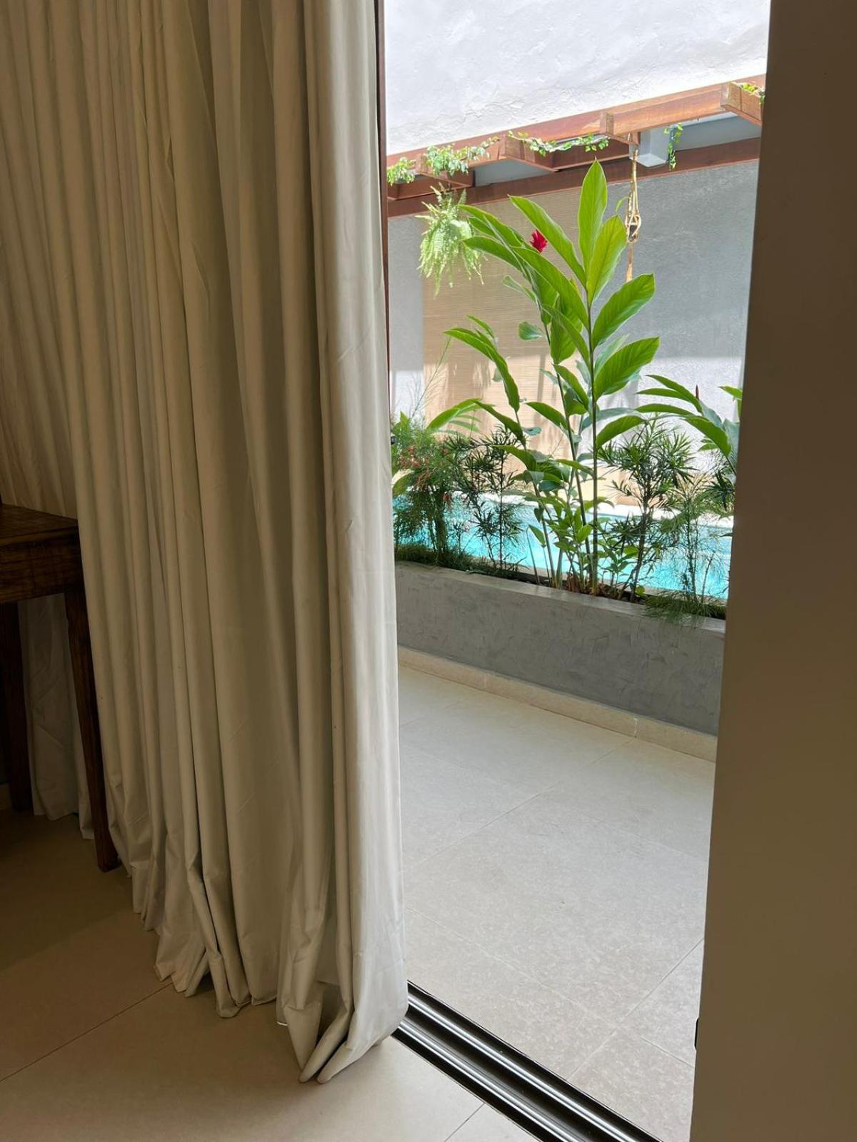 Queen Room with Pool View - Photo 5