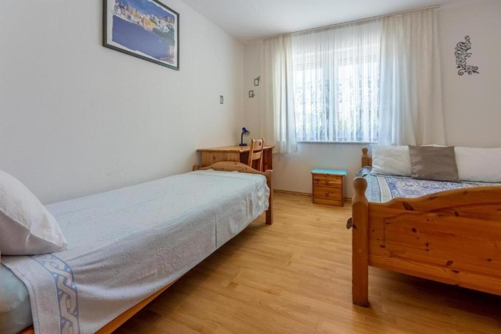Two-Bedroom Apartment Standard photo 3