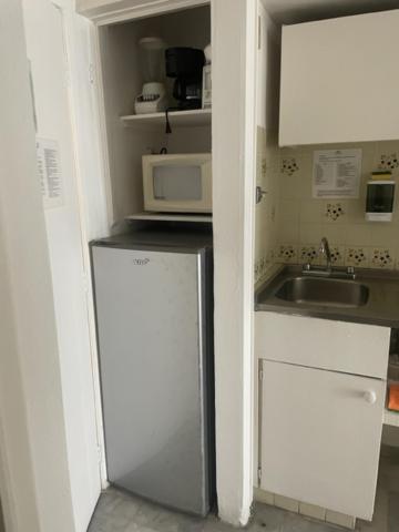 One-Bedroom Apartment - Photo 5
