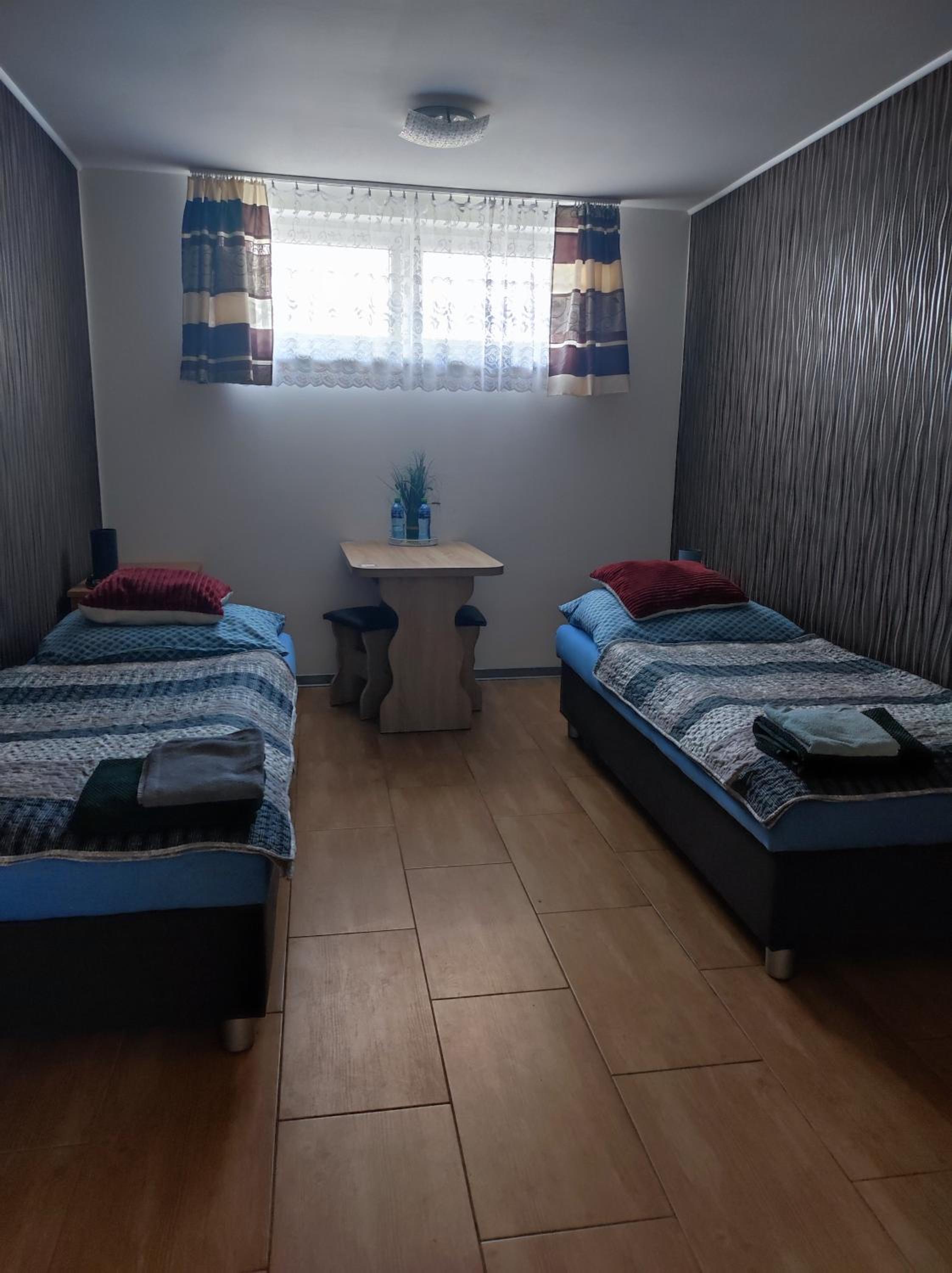 Twin Room - Photo 6