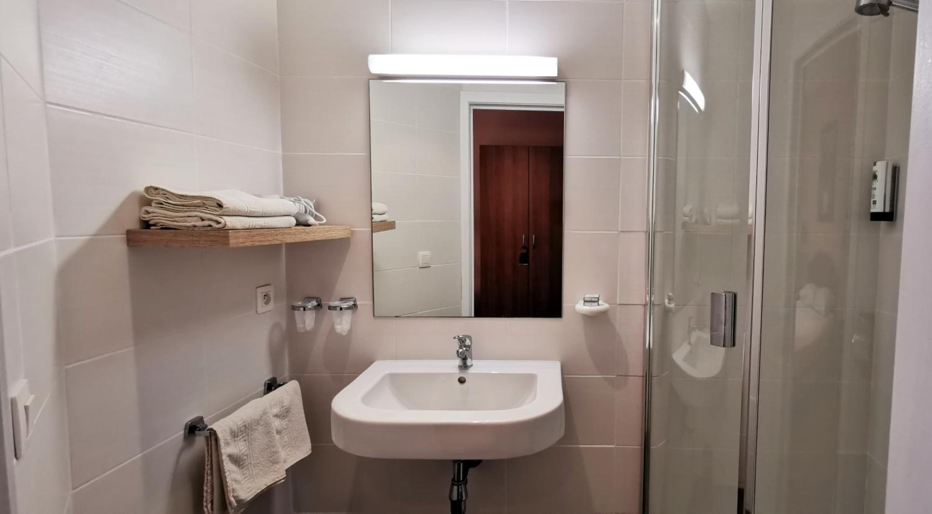 Triple Room with Balcony photo 3