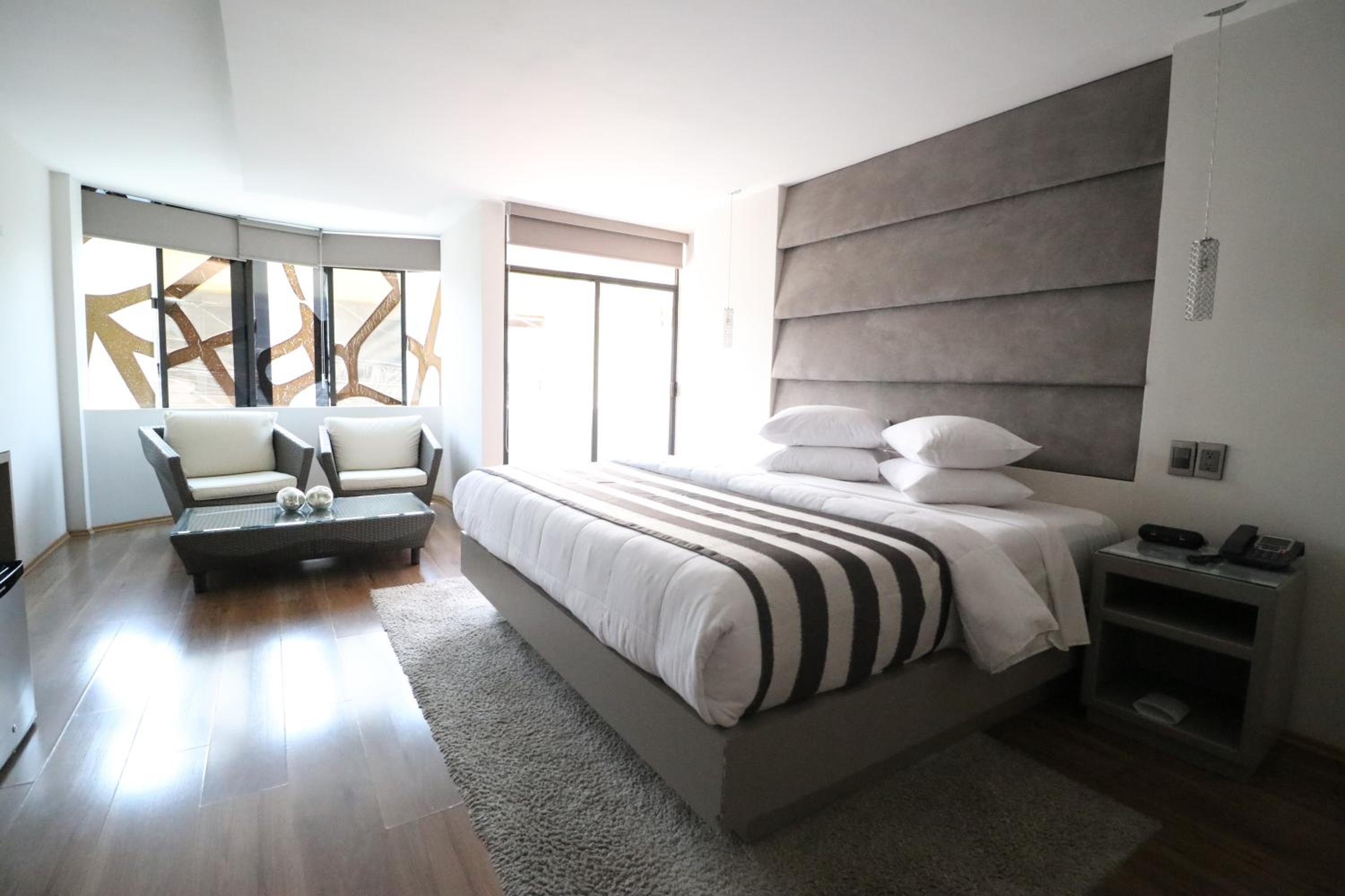 Standard Suite