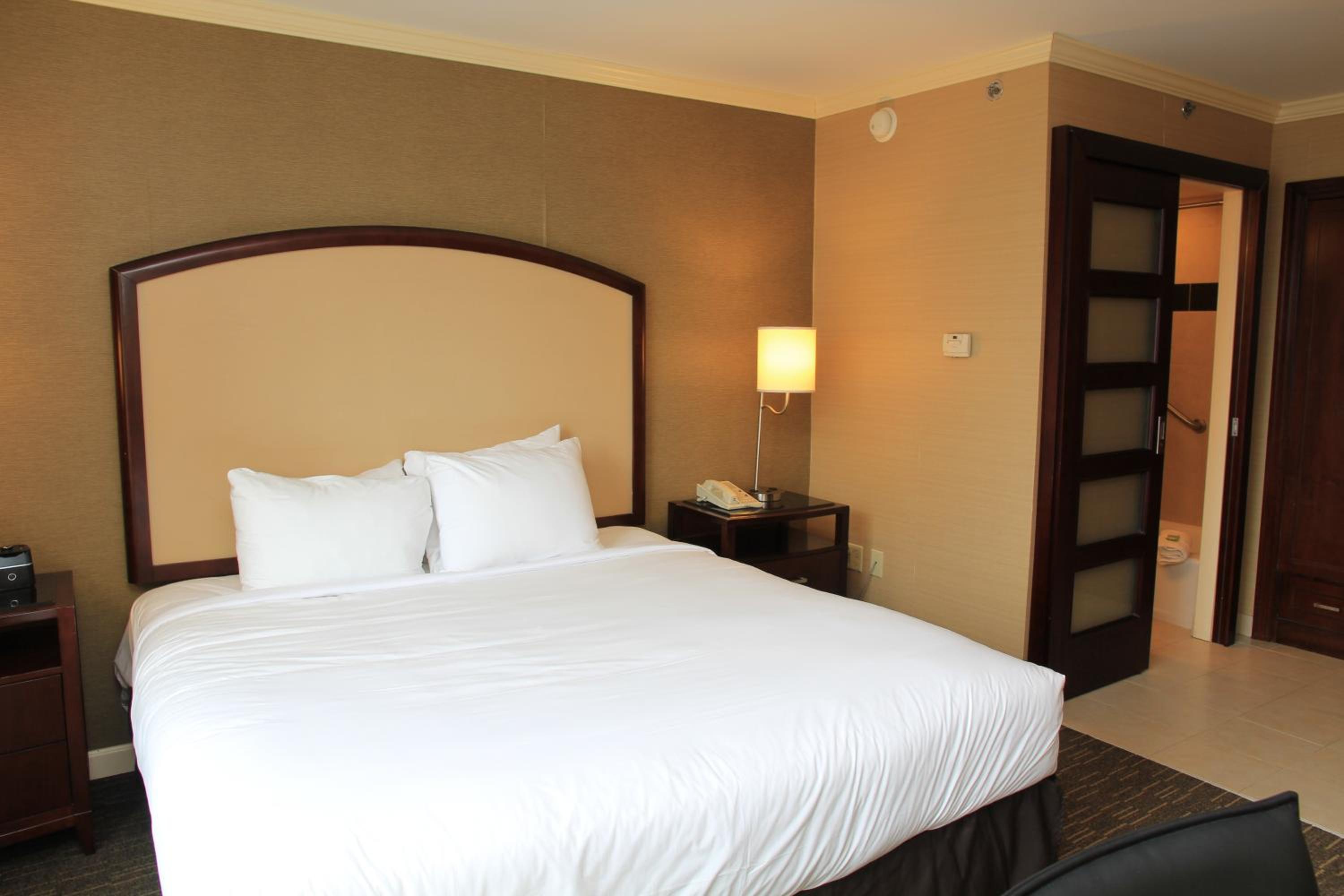 King Room - Disability Access - Photo 4